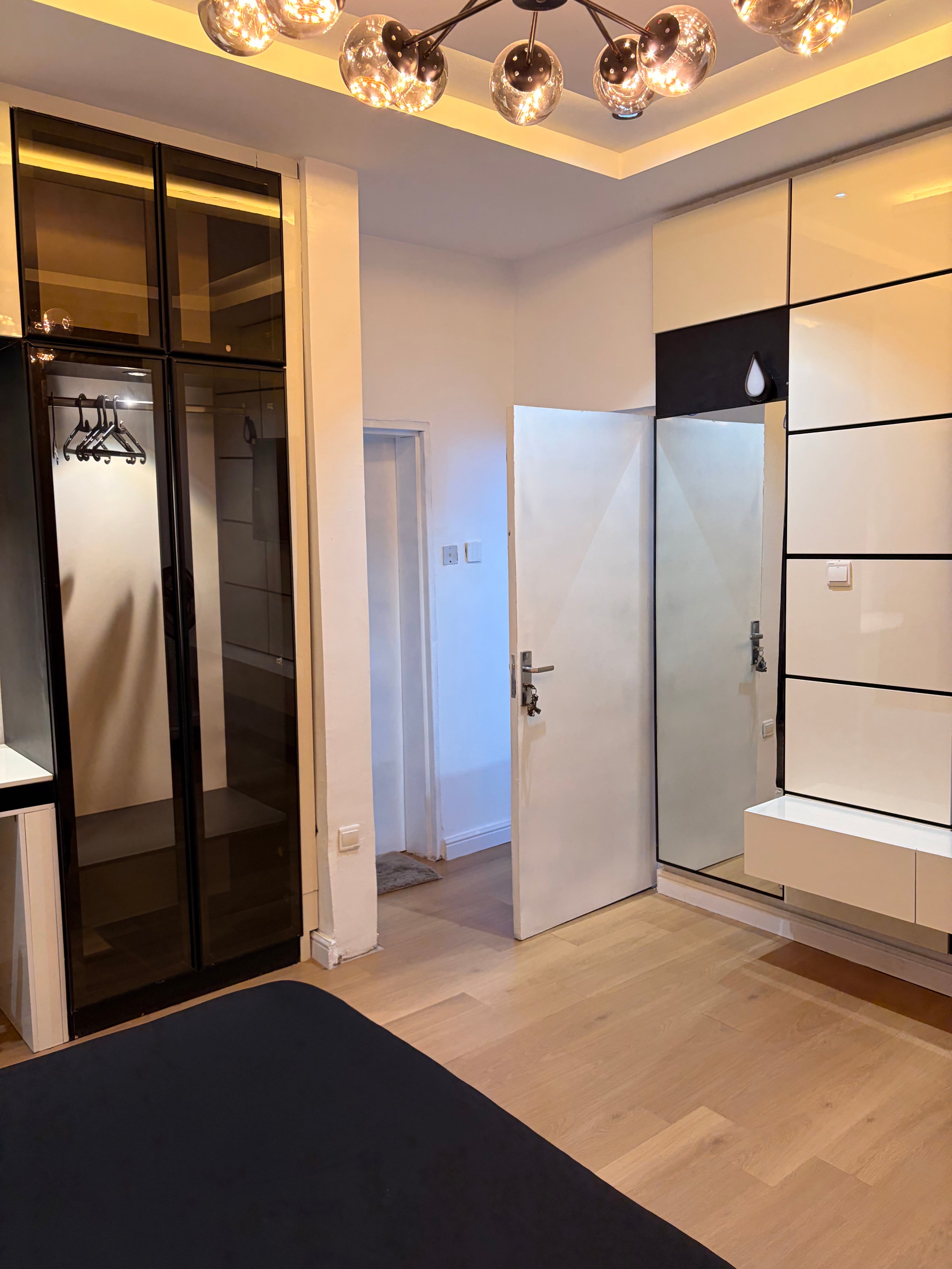 Big studio apt- utako