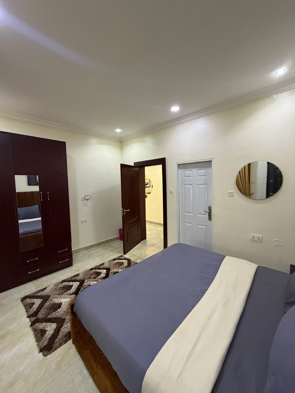 2-Bedroom Apartment – Jahi (By Gilmore)