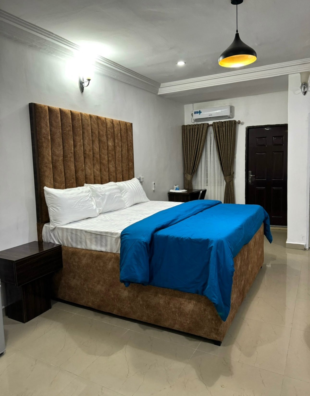 Studio apartment in Wuye 24h light WiFi washing machine