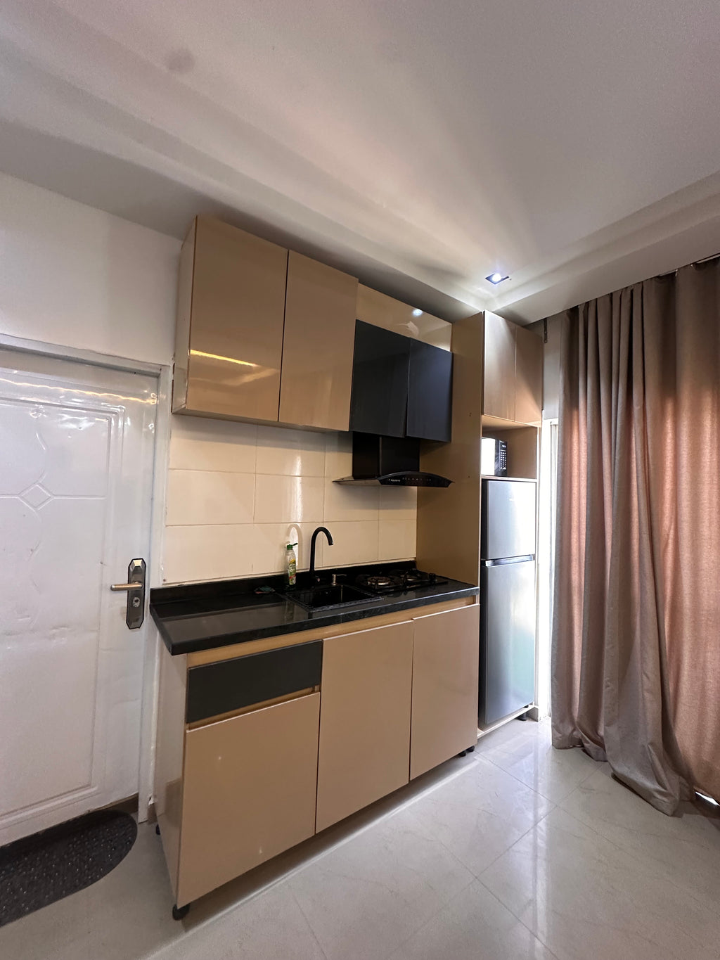 Studio Apartment – 4th Floor with Balcony View | Utako