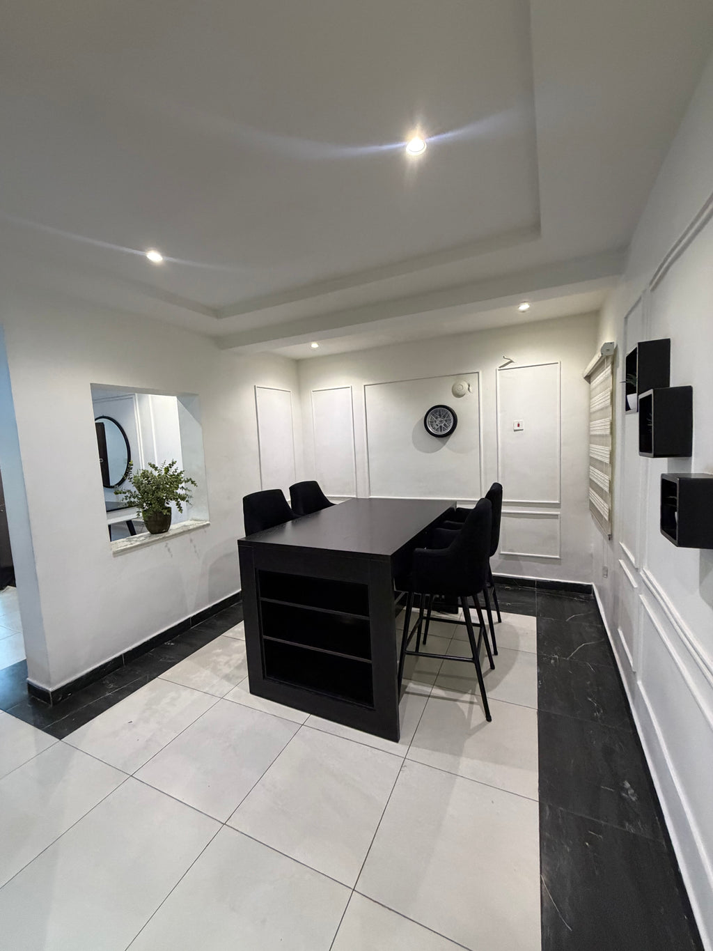 Modern 2-Bedroom Apartment – Wuye, Abuja