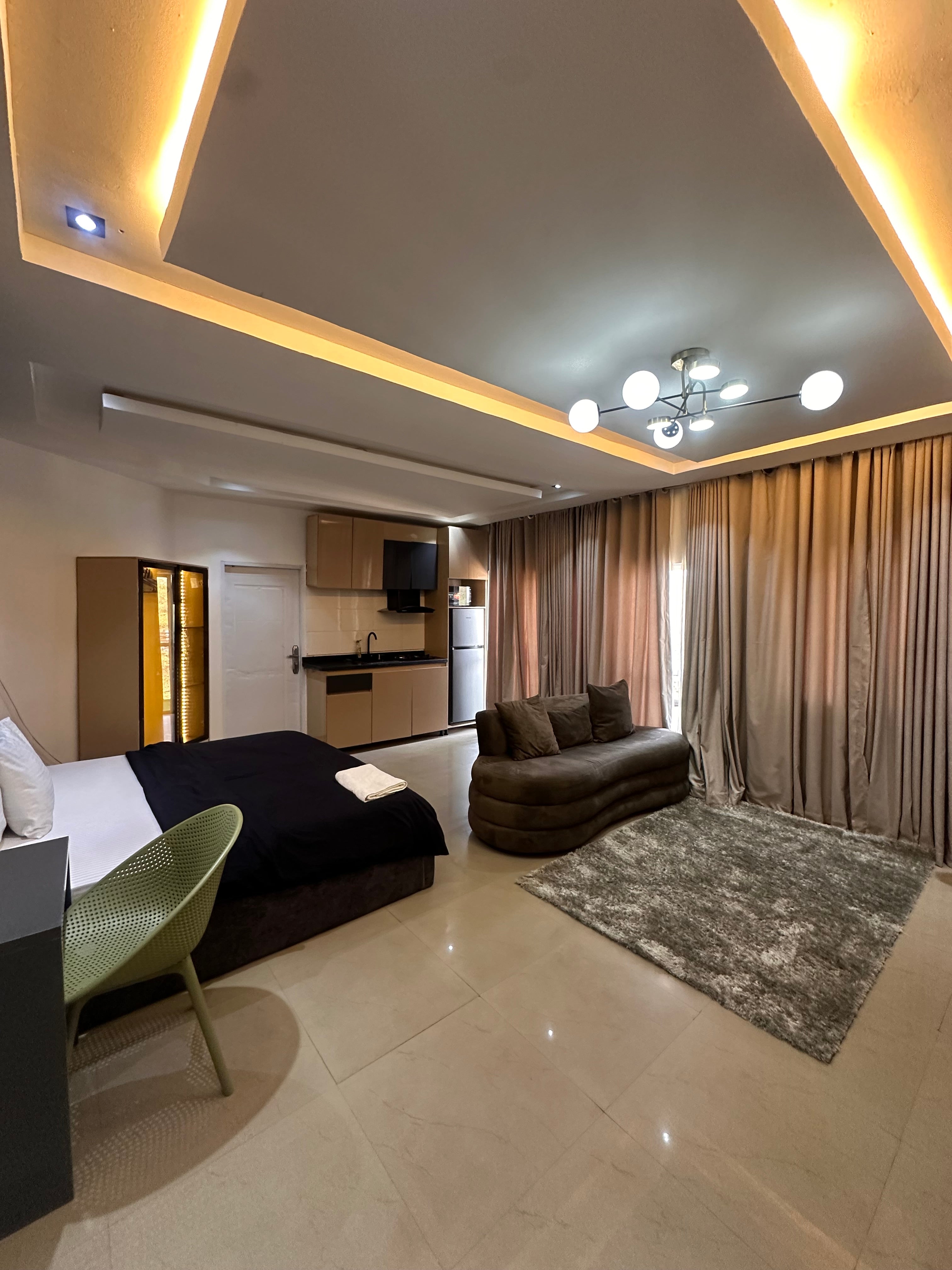 Studio Apartment – 4th Floor with Balcony View | Utako