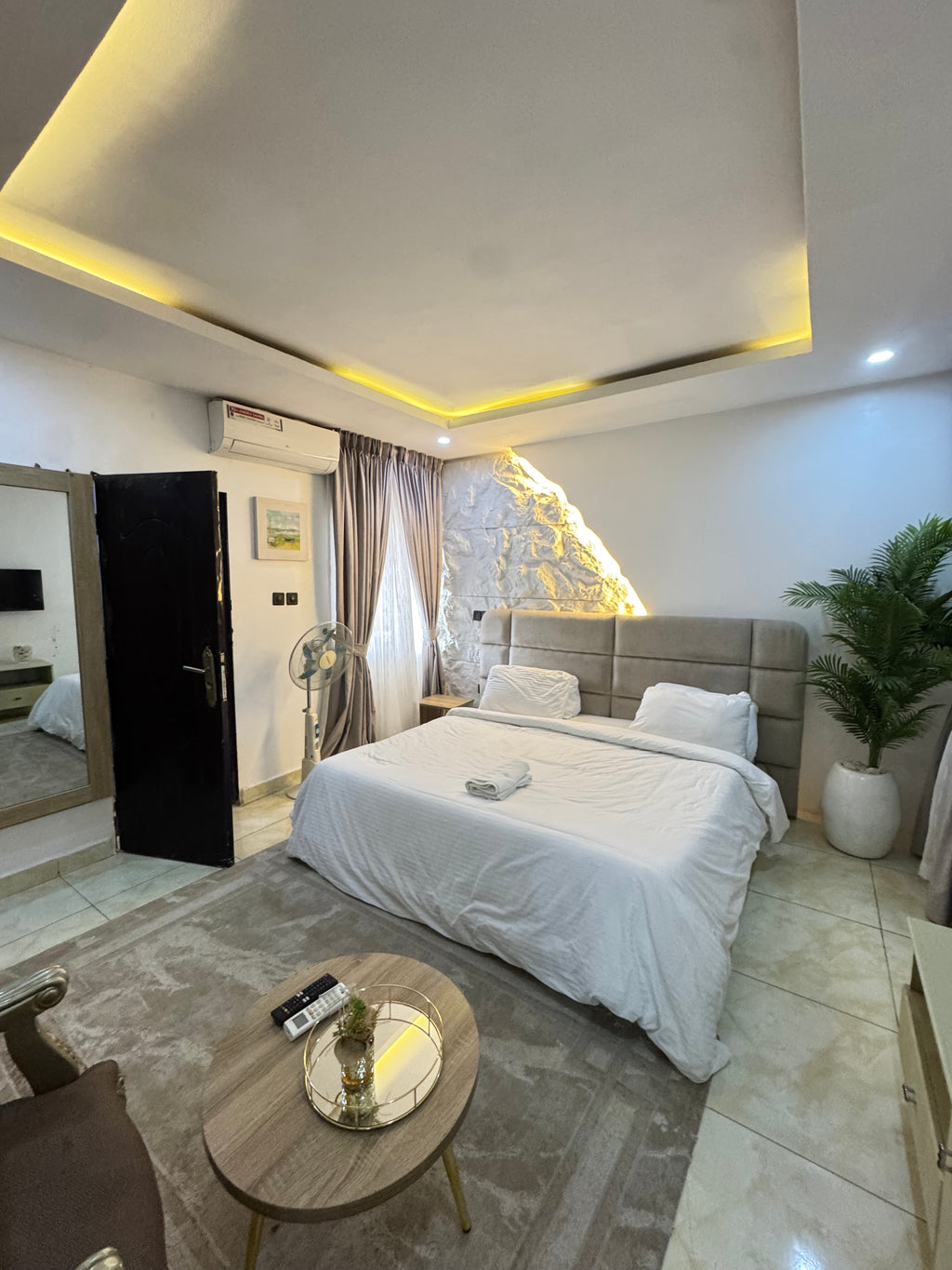 Luxury 2_bedroom Apartment Jahi