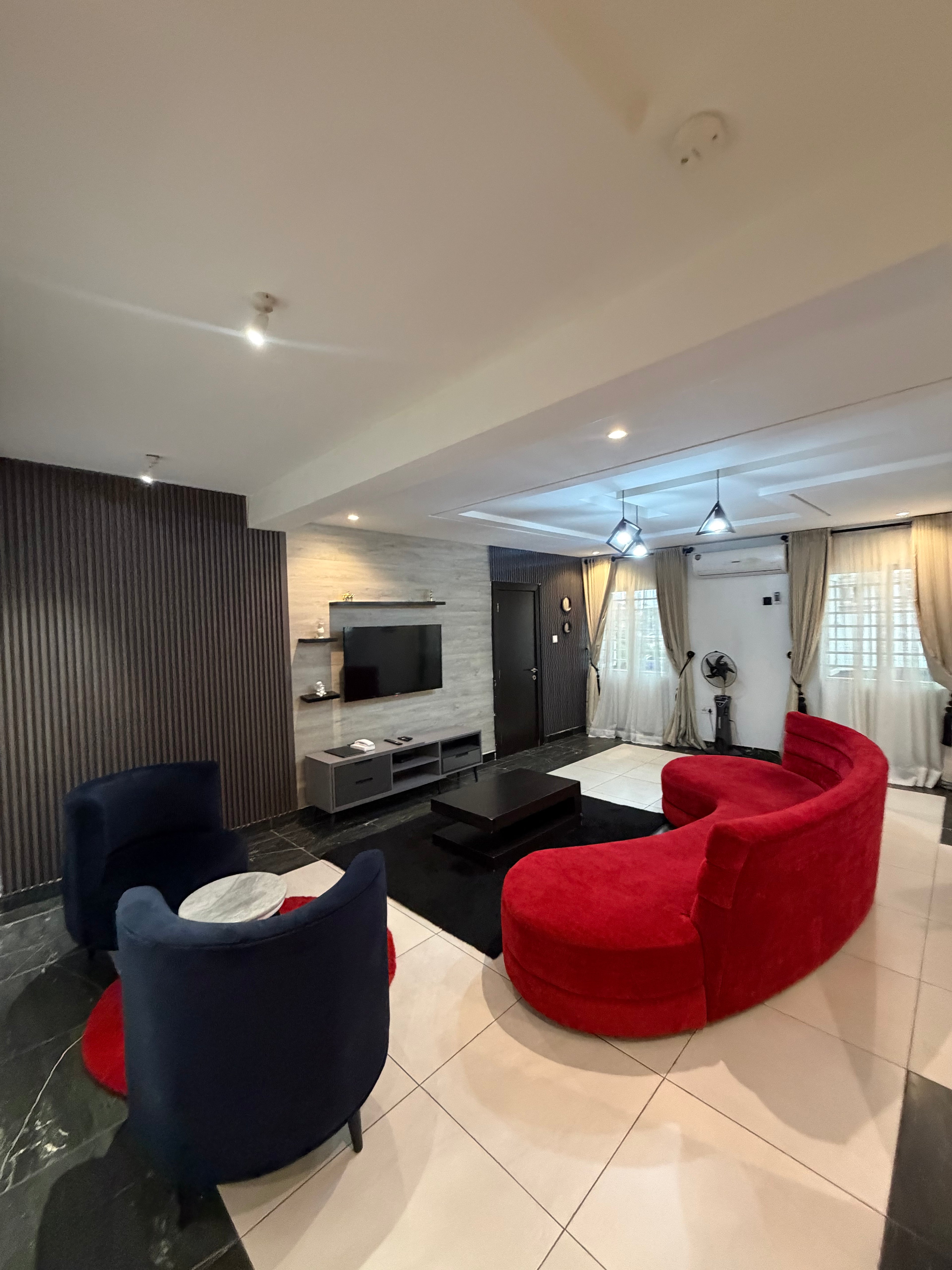 Modern 2-Bedroom Apartment – Wuye, Abuja