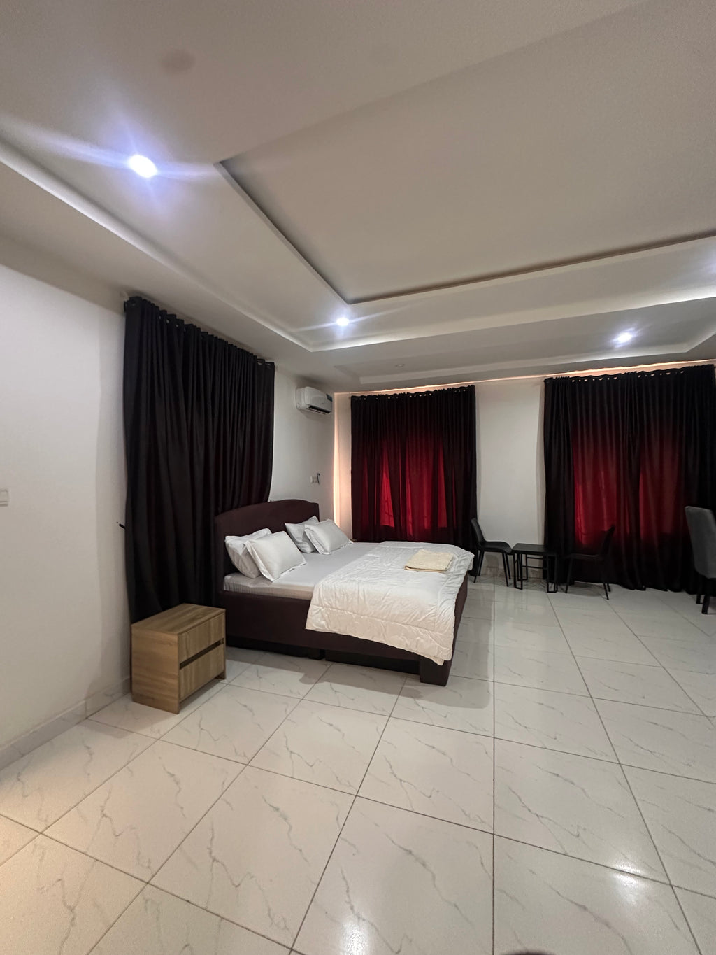 Luxury Single Room Apartment with Extra Sitting Room, Kitchen & Balcony – 3rd Floor, Wuye, Abuja