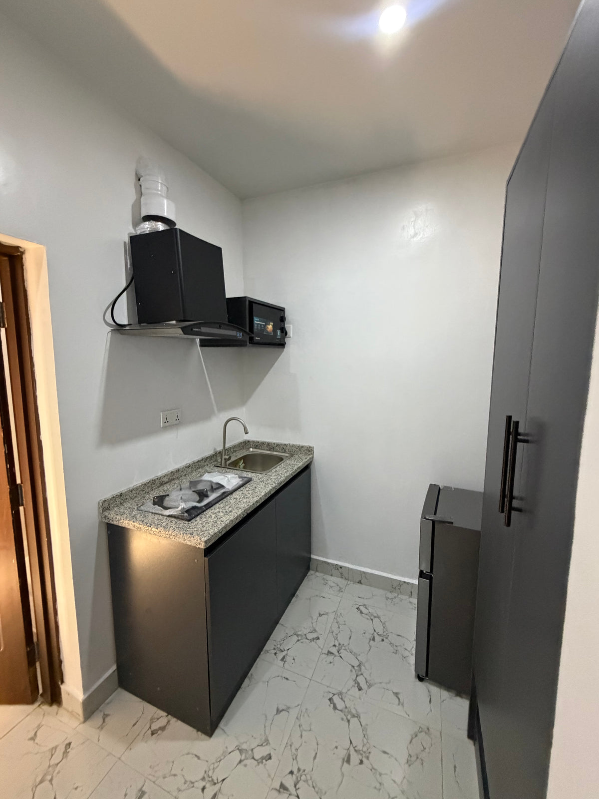 Studio Apartment – Area 3, Garki, Abuja

₦1,200,000 per month