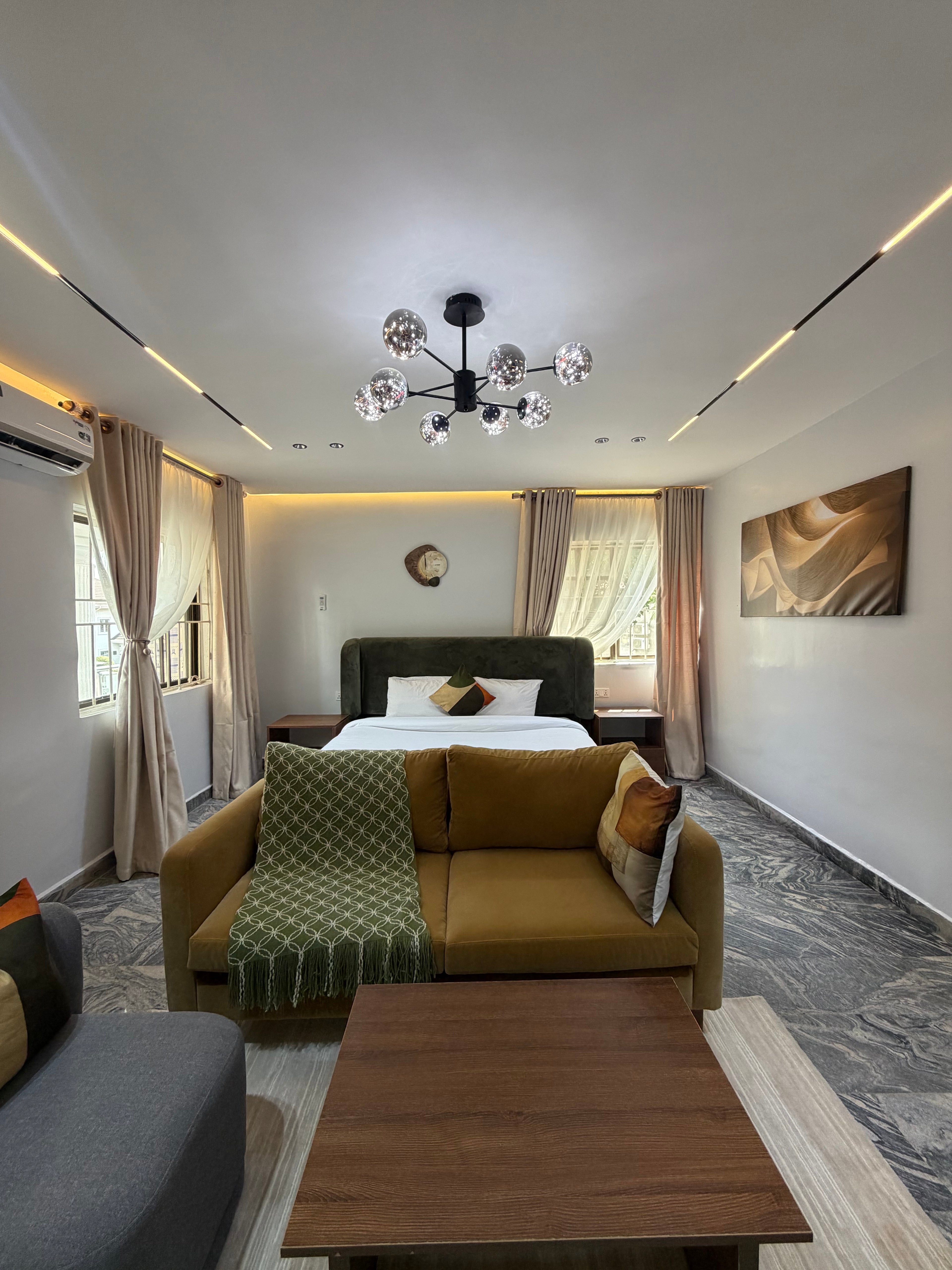 Luxury Studio Apartment – Wuse, Abuja
₦120,000 per night