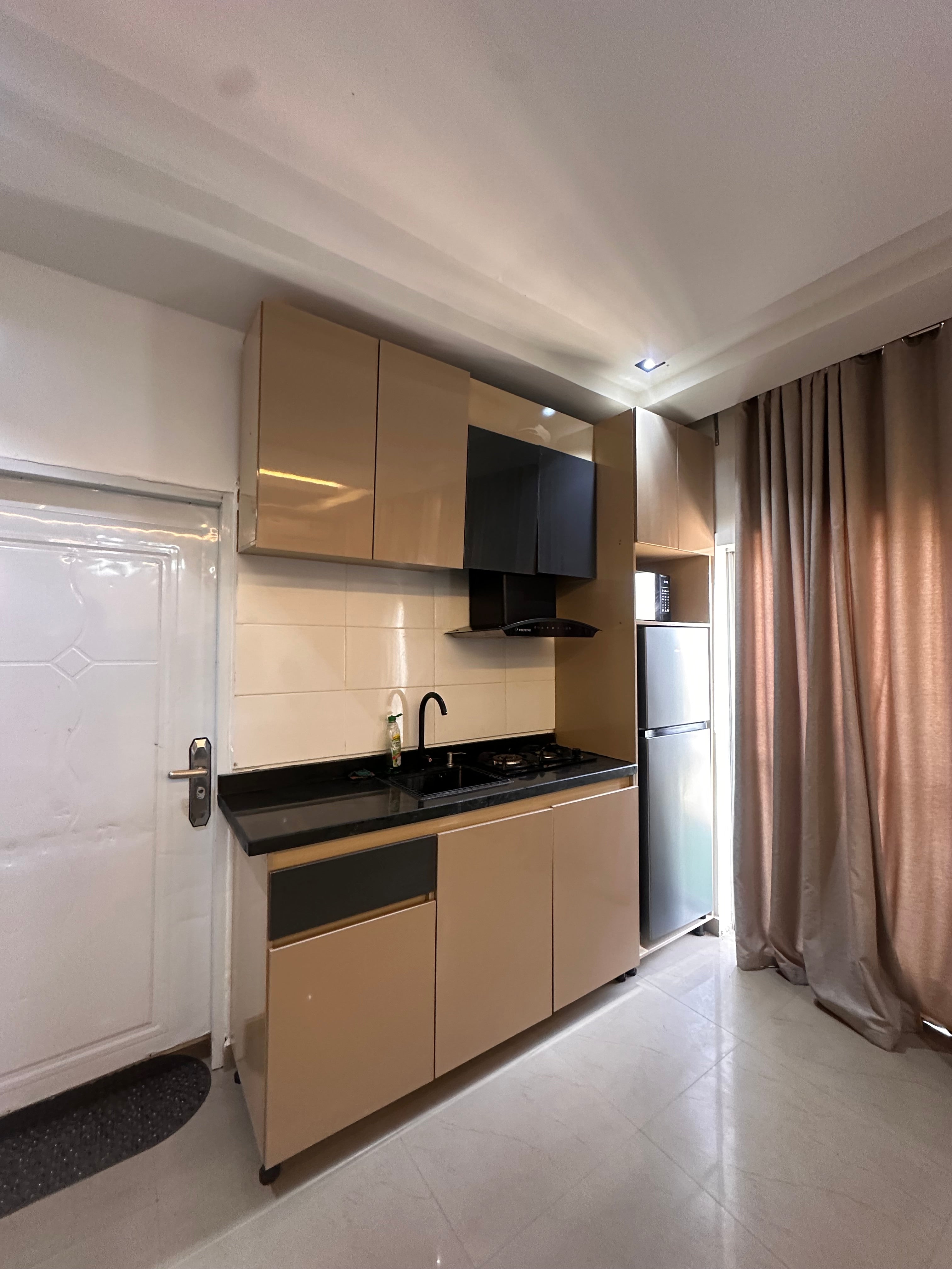 Studio Apartment – 4th Floor with Balcony View | Utako