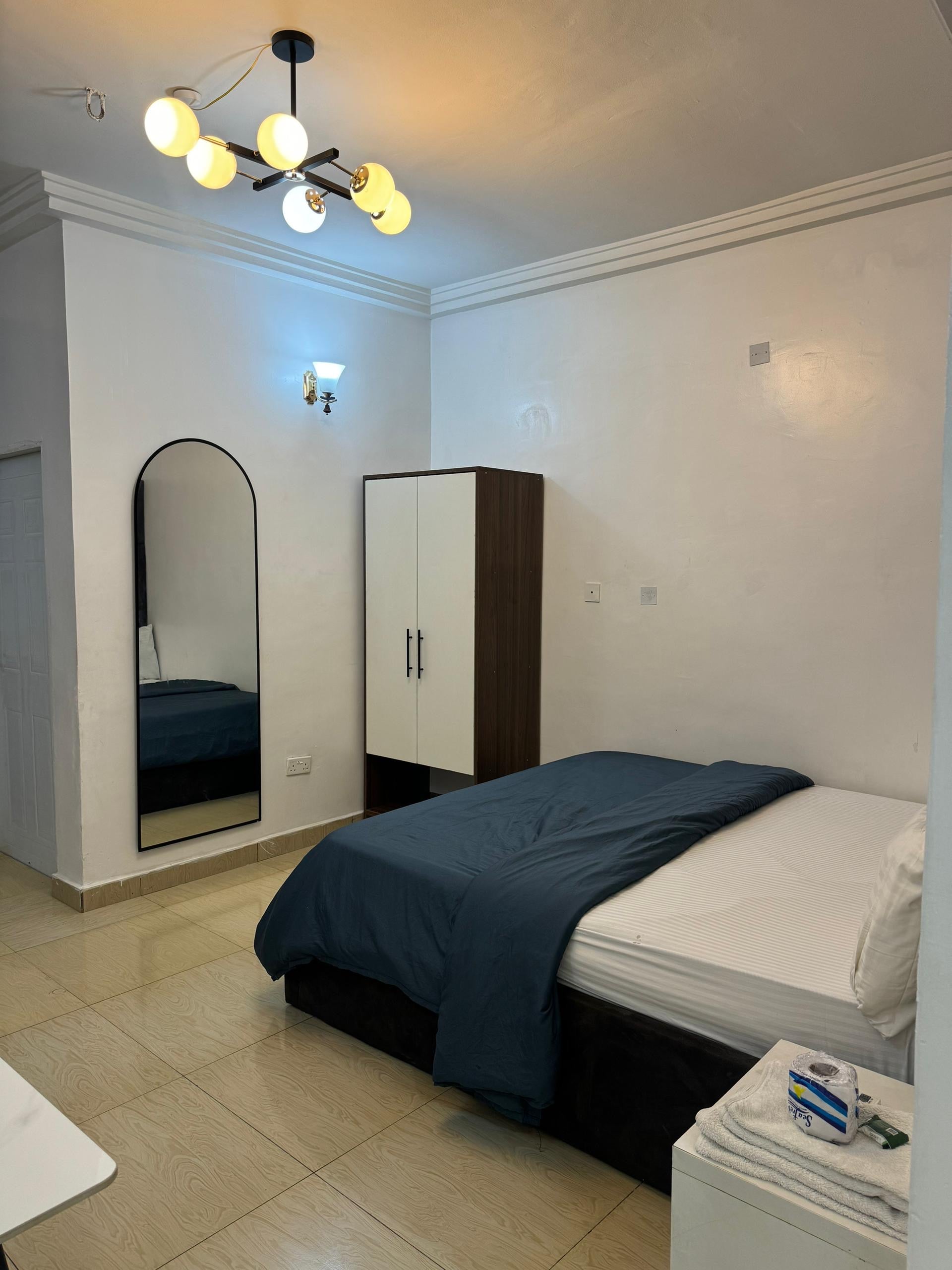 Classic studio apartment 24 hours electricity WiFi security wuye