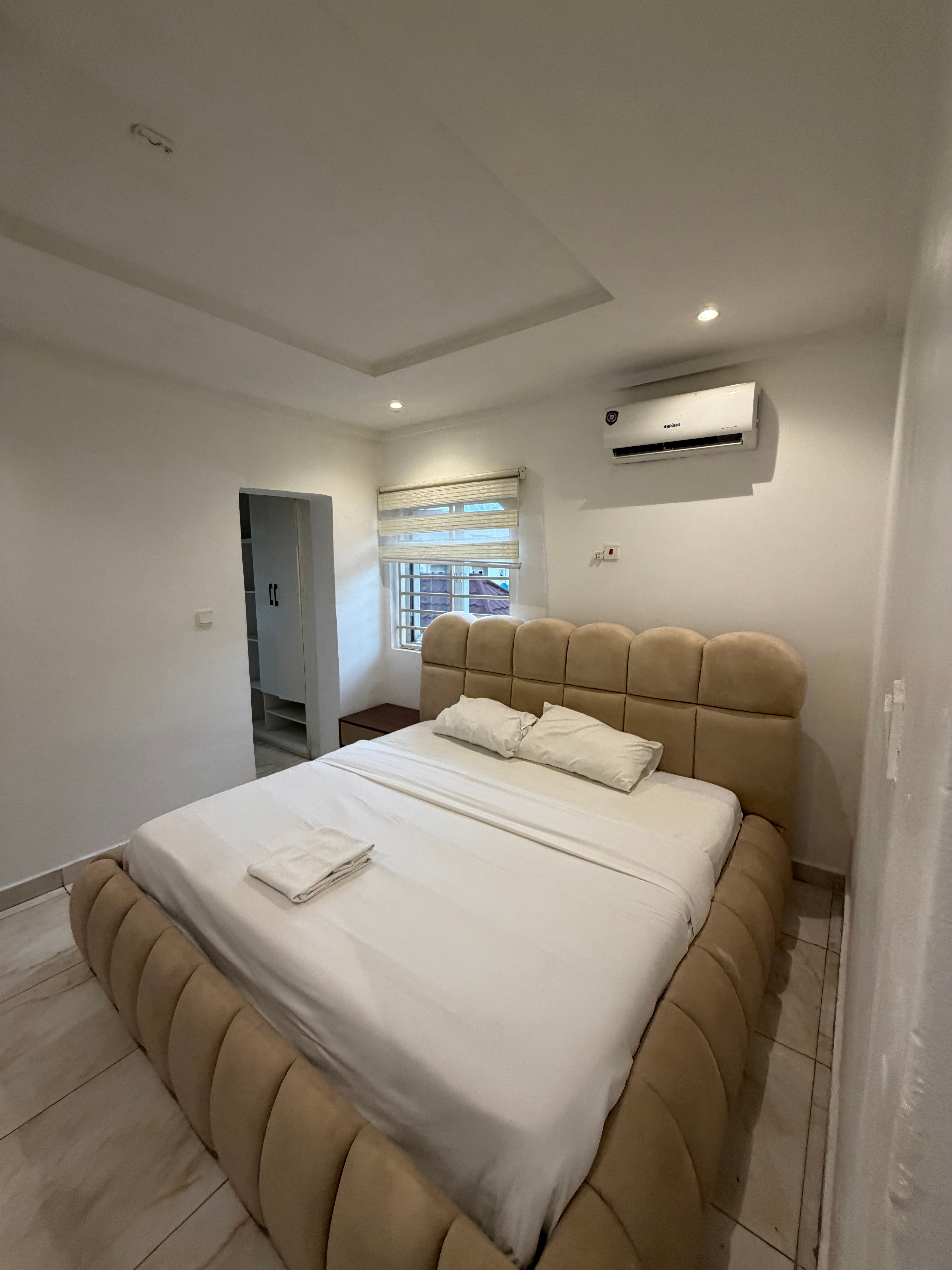 Modern 2-Bedroom Apartment – Wuye, Abuja