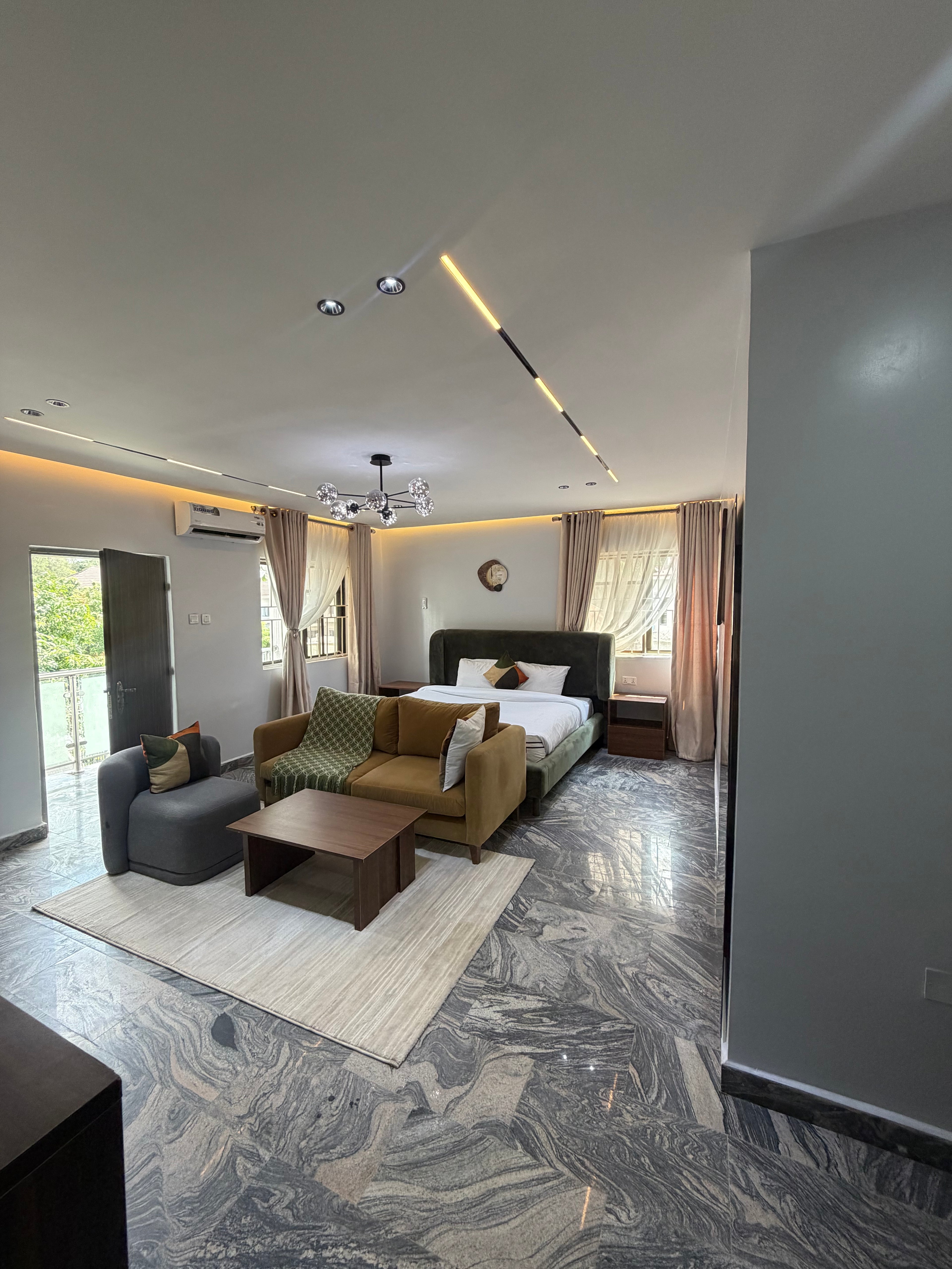Luxury Studio Apartment – Wuse, Abuja
₦120,000 per night