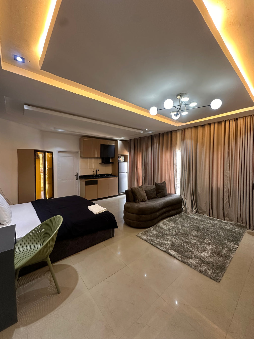 Studio Apartment – 4th Floor with Balcony View | Utako