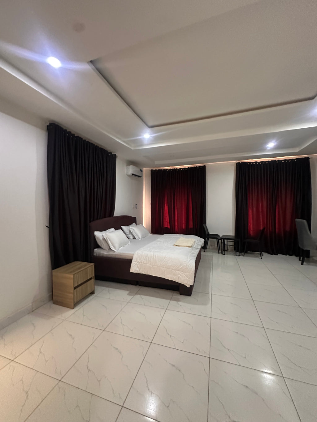 Luxury Single Room Apartment with Extra Sitting Room, Kitchen & Balcony – 3rd Floor, Wuye, Abuja