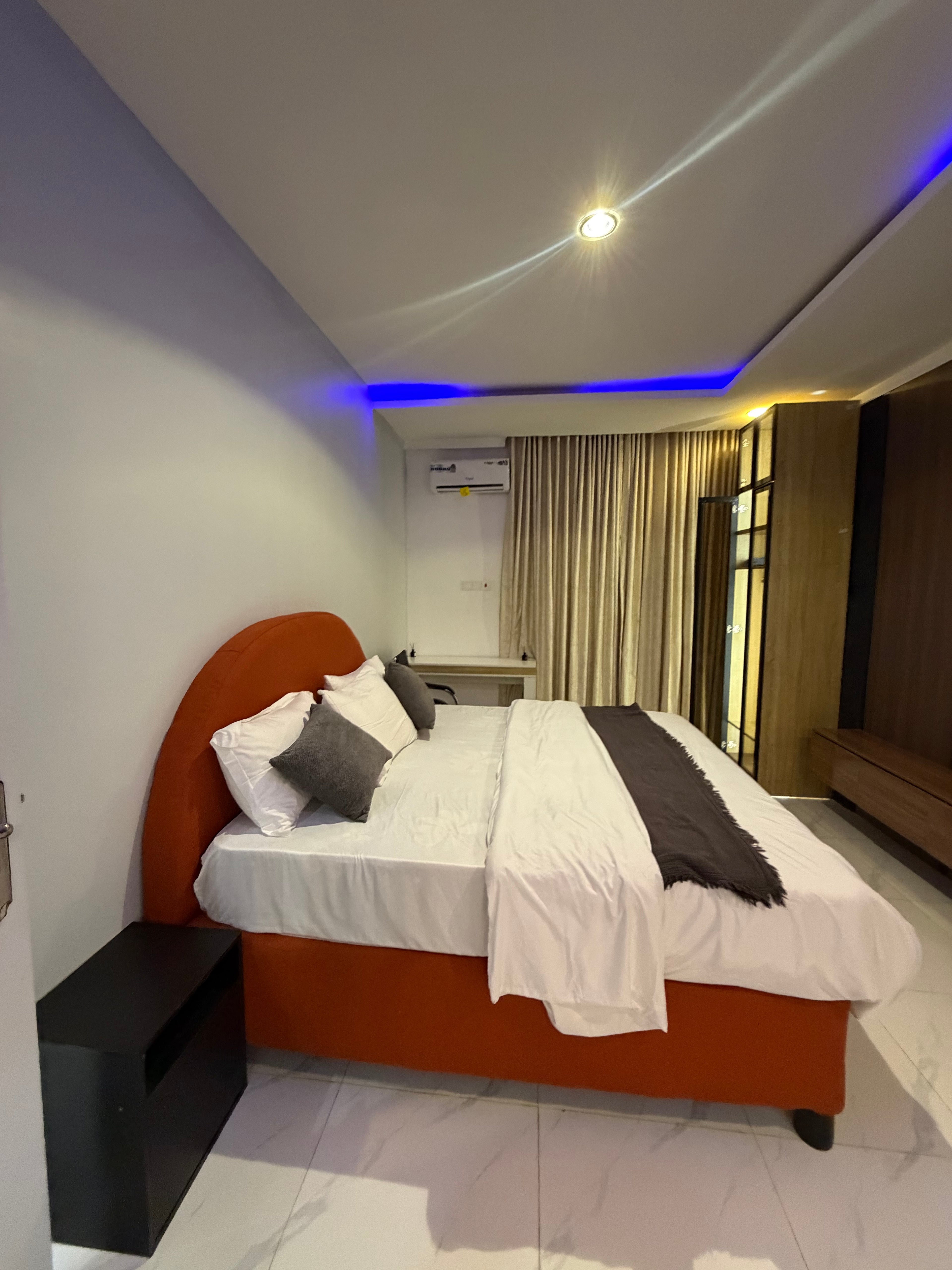 Big Studio Apartment with PS5 – Jahi, Abuja