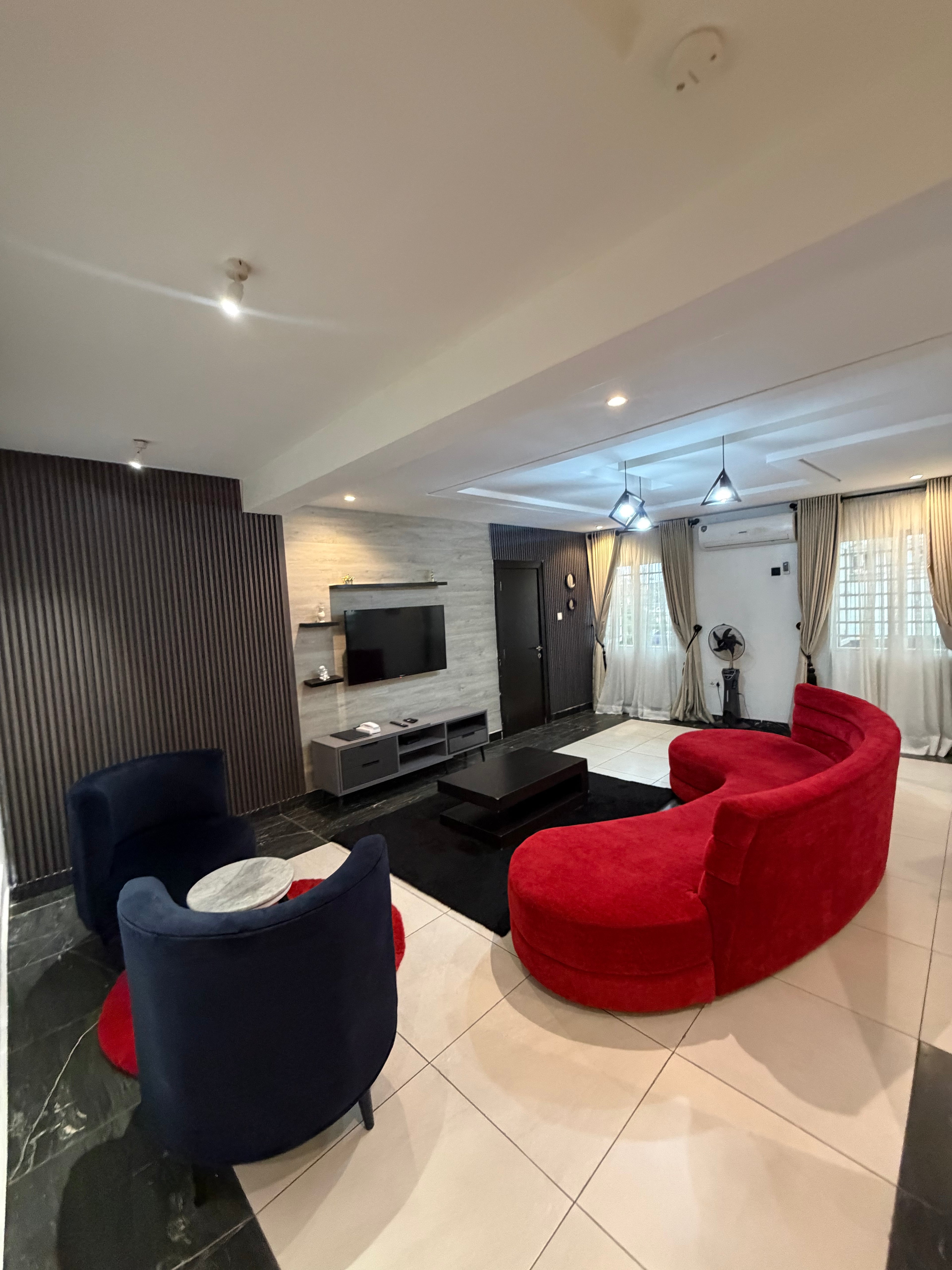 Modern 2-Bedroom Apartment – Wuye, Abuja
