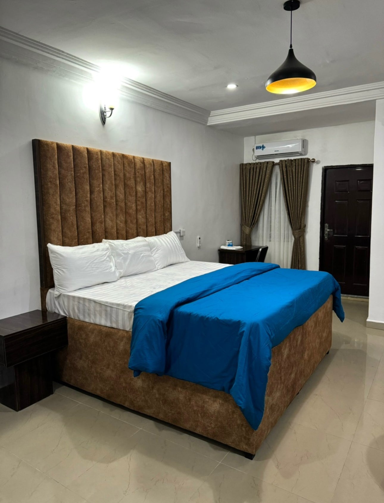 Studio apartment in Wuye 24h light WiFi washing machine