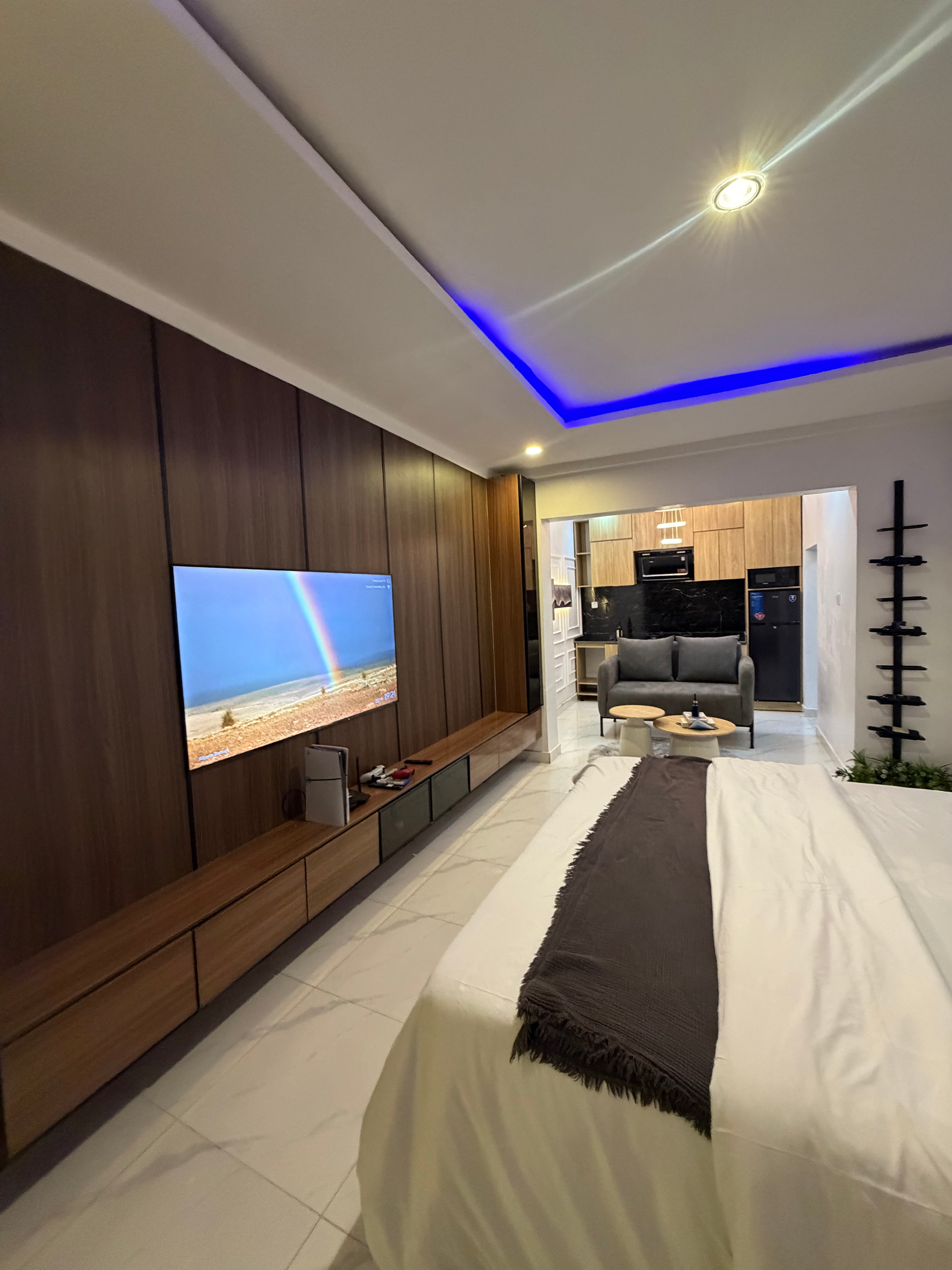 Big Studio Apartment with PS5 – Jahi, Abuja