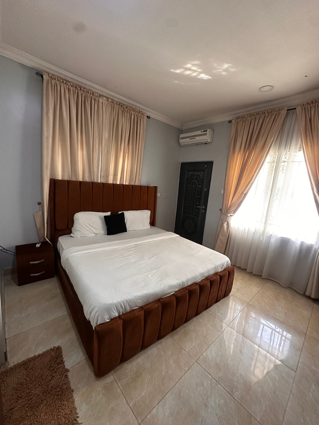 2-Bedroom Apartment – Jahi (By Gilmore)