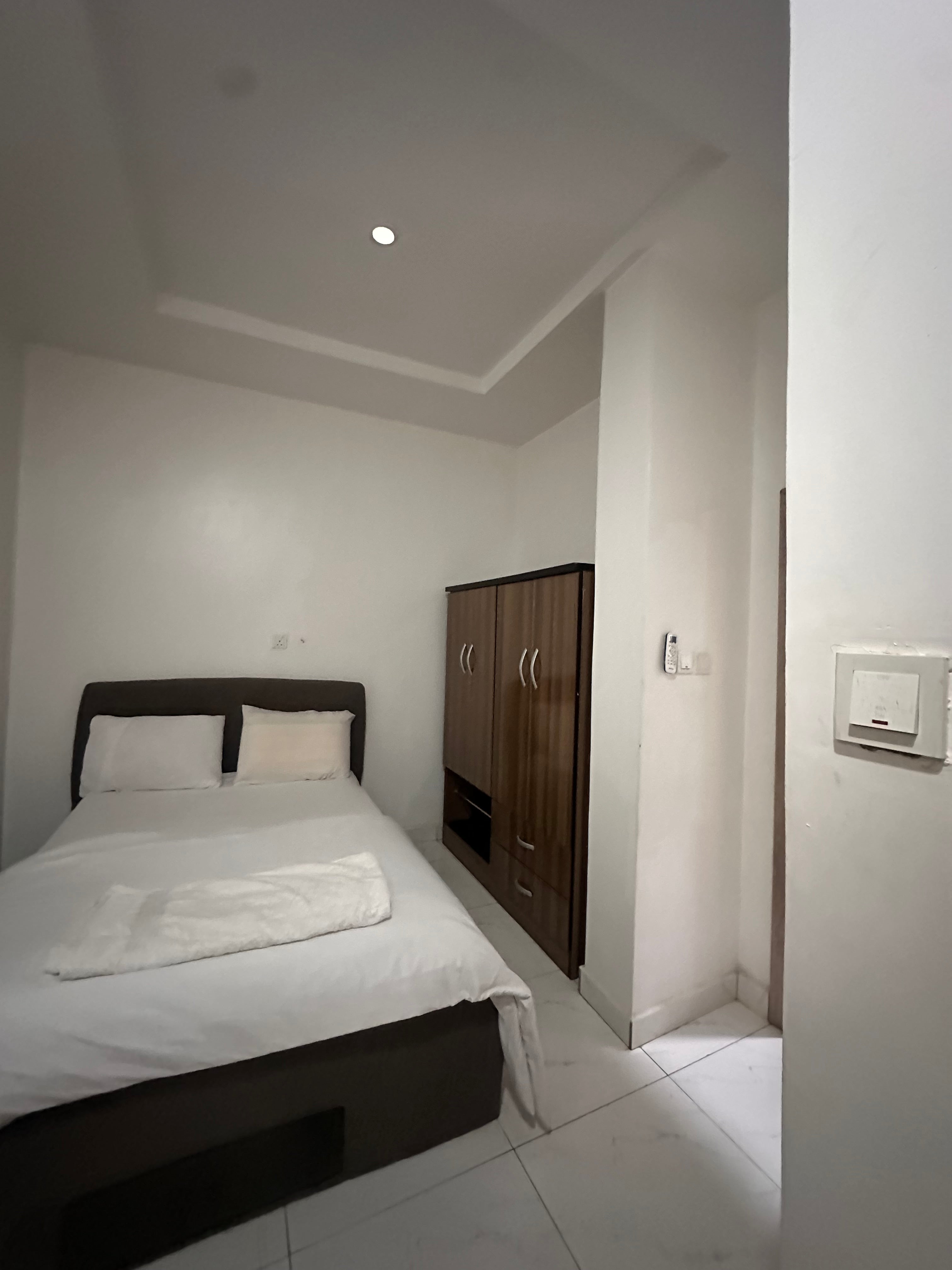 Single room with sitting room and kitchen
