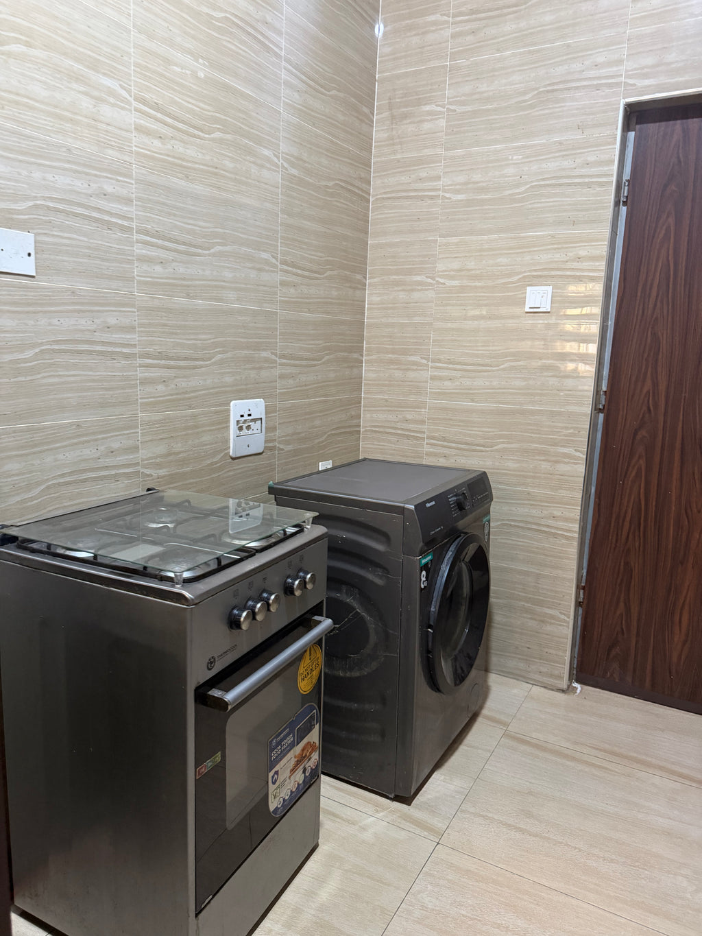 1-Bedroom Apartment – Jahi (By Gilmore)