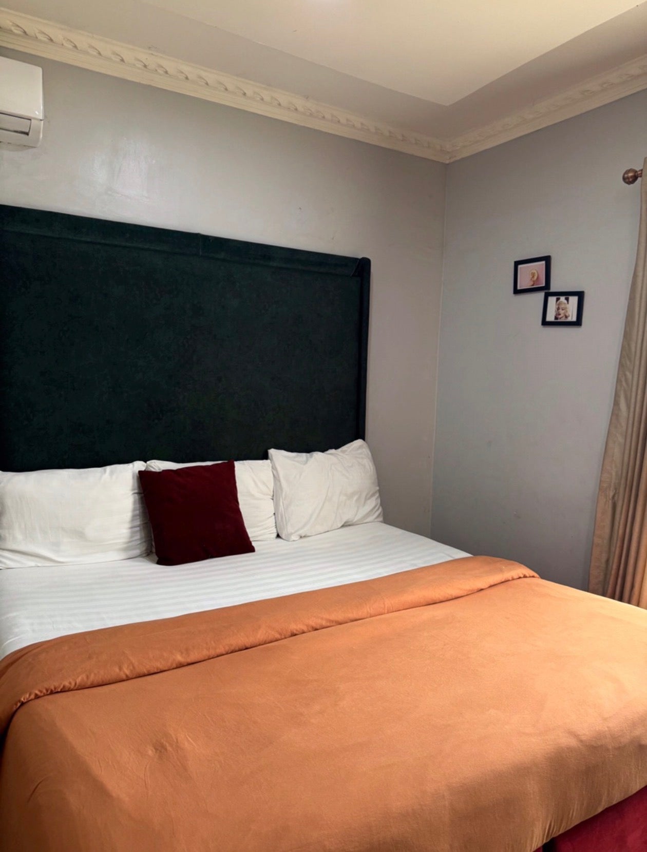 Studio in Jahi by Gilmore