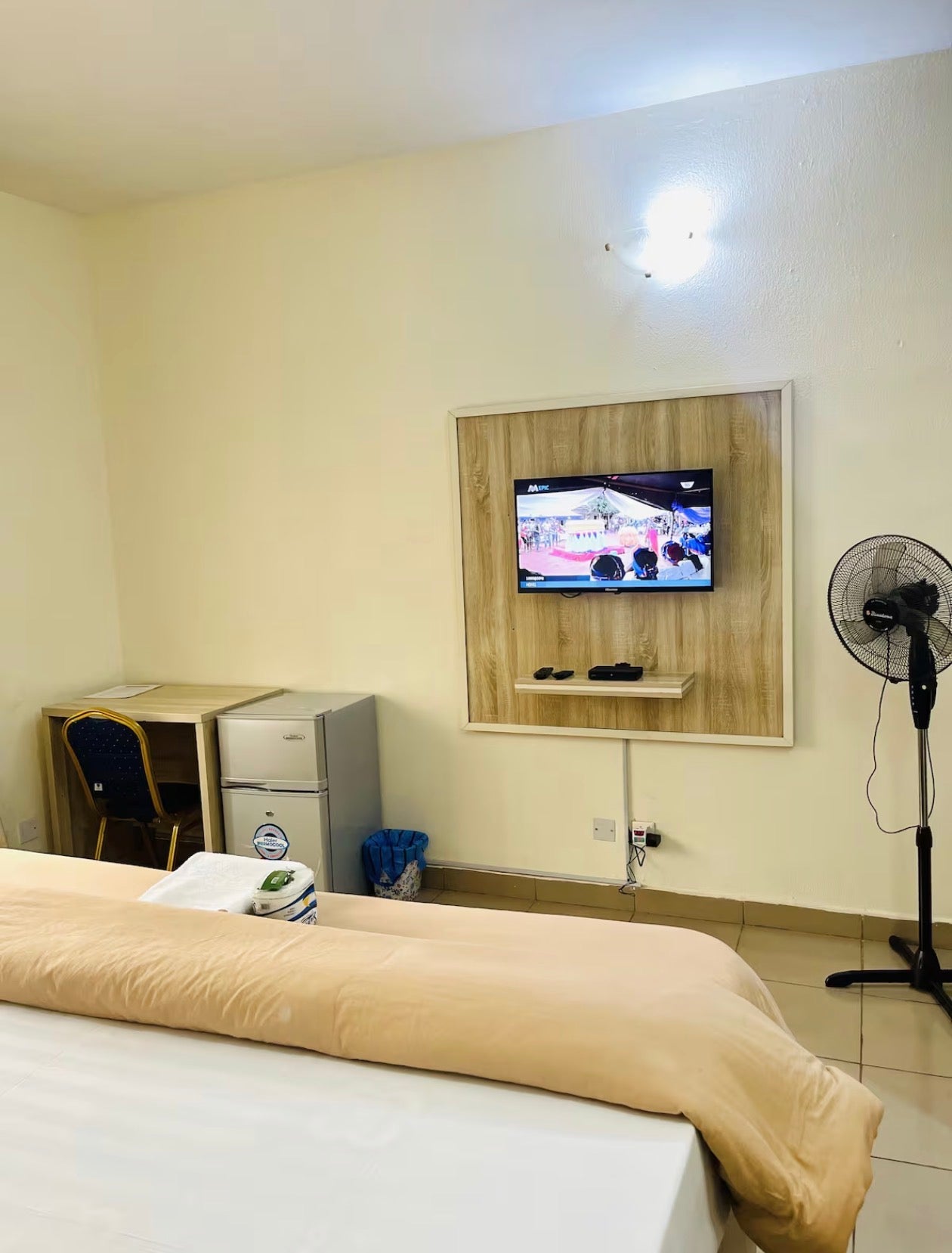2 bed wuse highbrow area WiFi 24 hours power