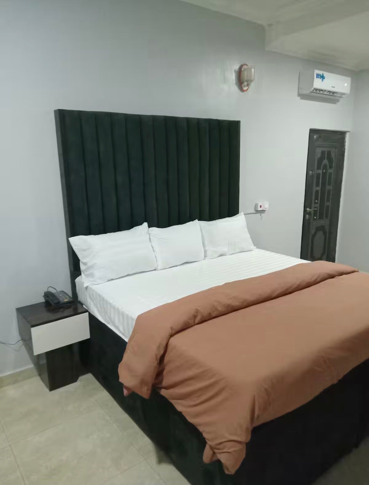 Classic single room