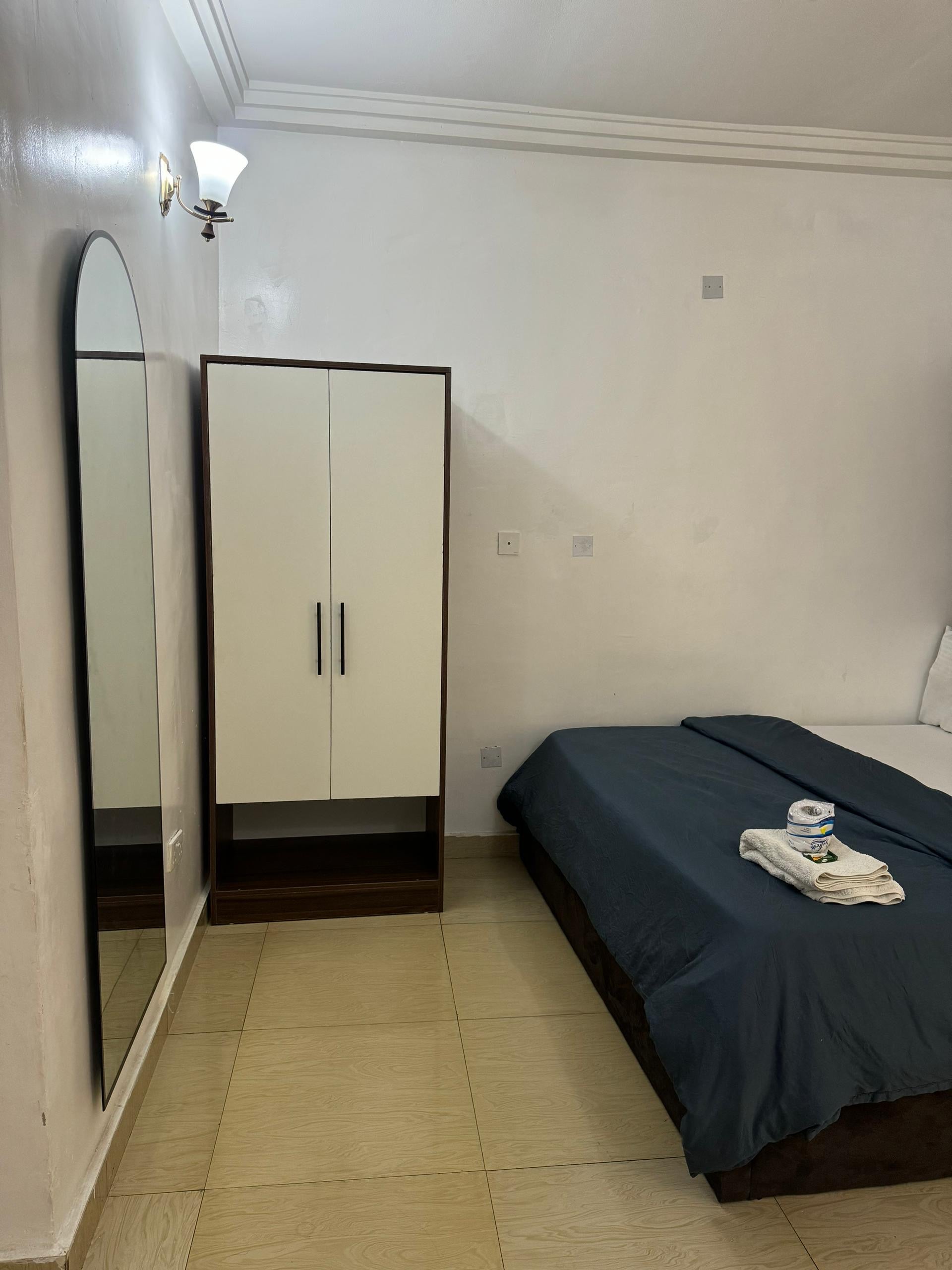 Classic studio apartment 24 hours electricity WiFi security wuye