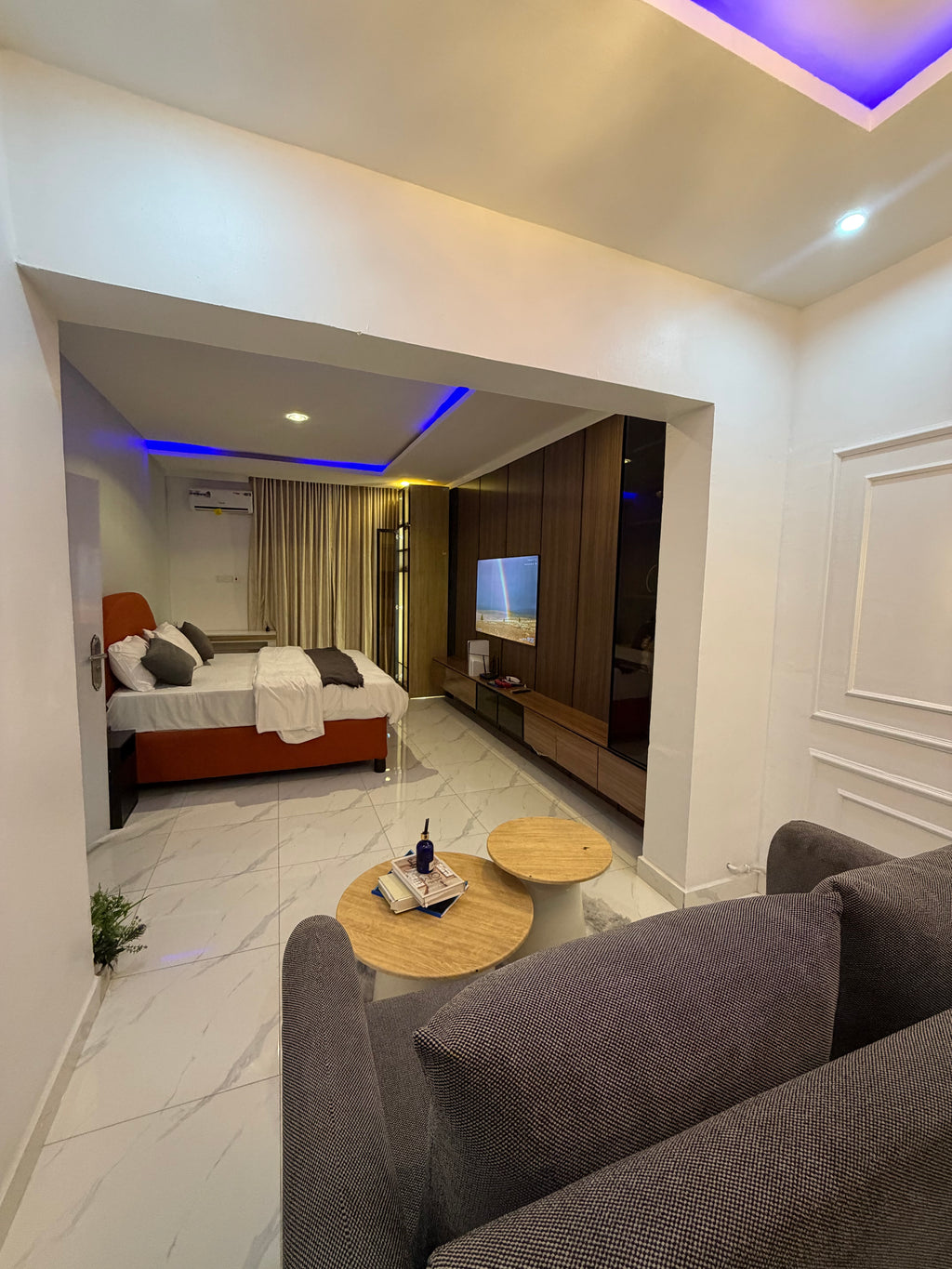 Big Studio Apartment with PS5 – Jahi, Abuja