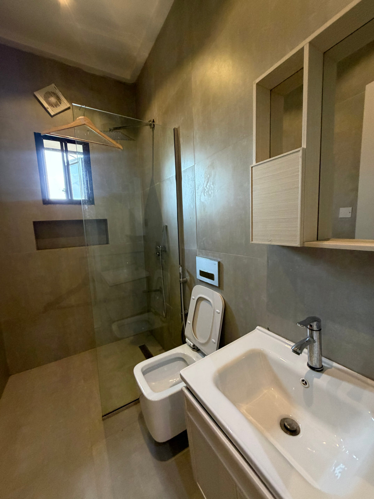 Luxury 3-Bedroom Apartment in Jahi, Abuja