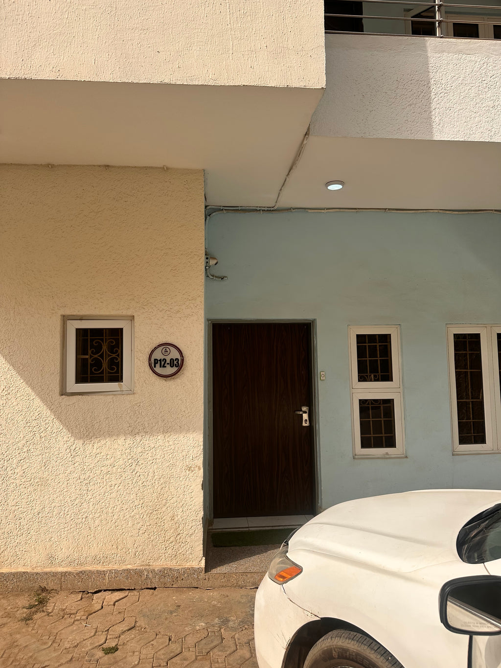 Luxury Single Room Apartment with Extra Sitting Room, Kitchen & Balcony – 3rd Floor, Wuye, Abuja