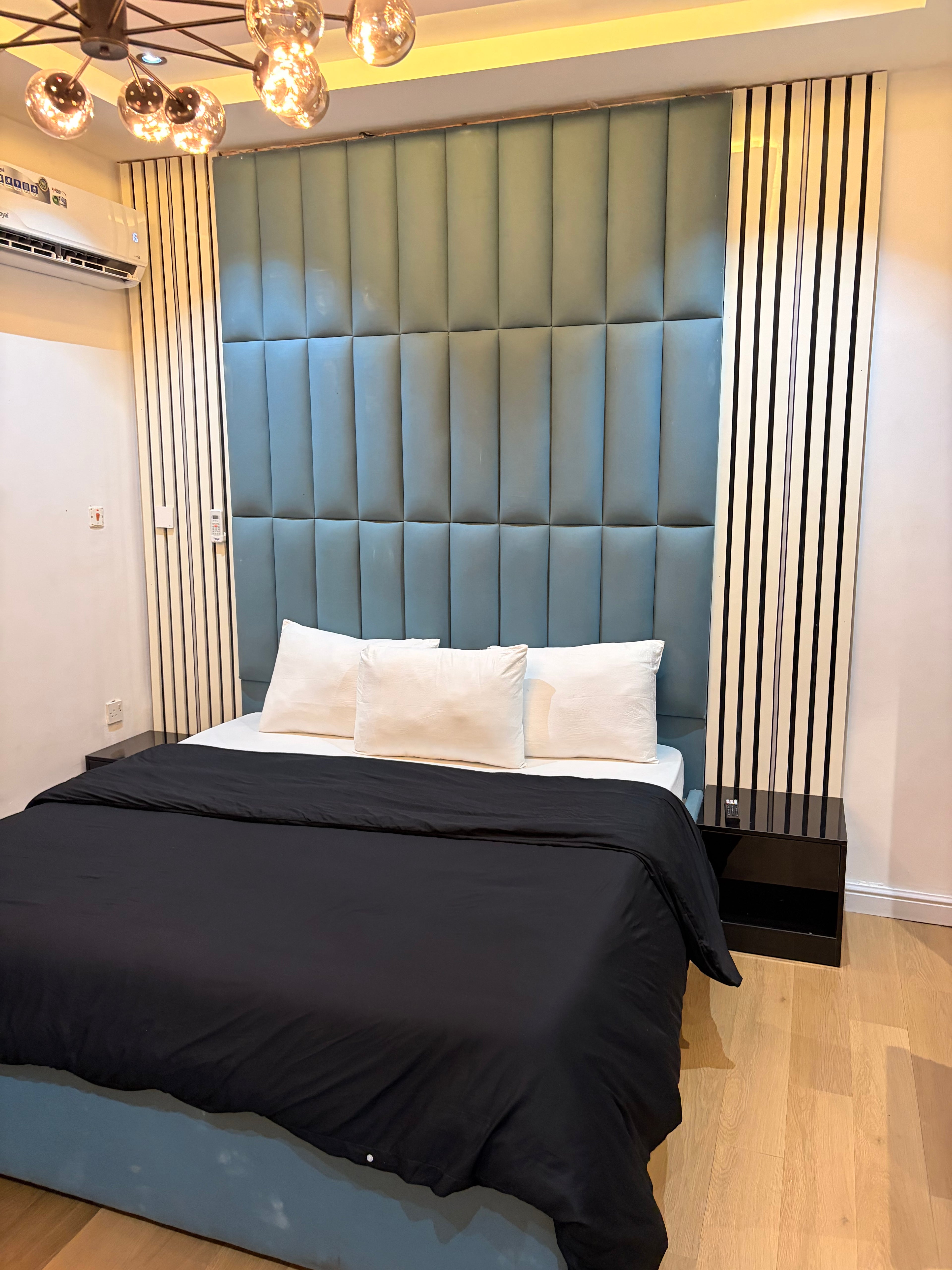Big studio apt- utako