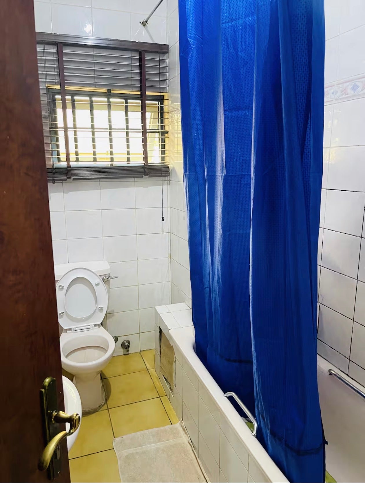 2 bed wuse highbrow area WiFi 24 hours power
