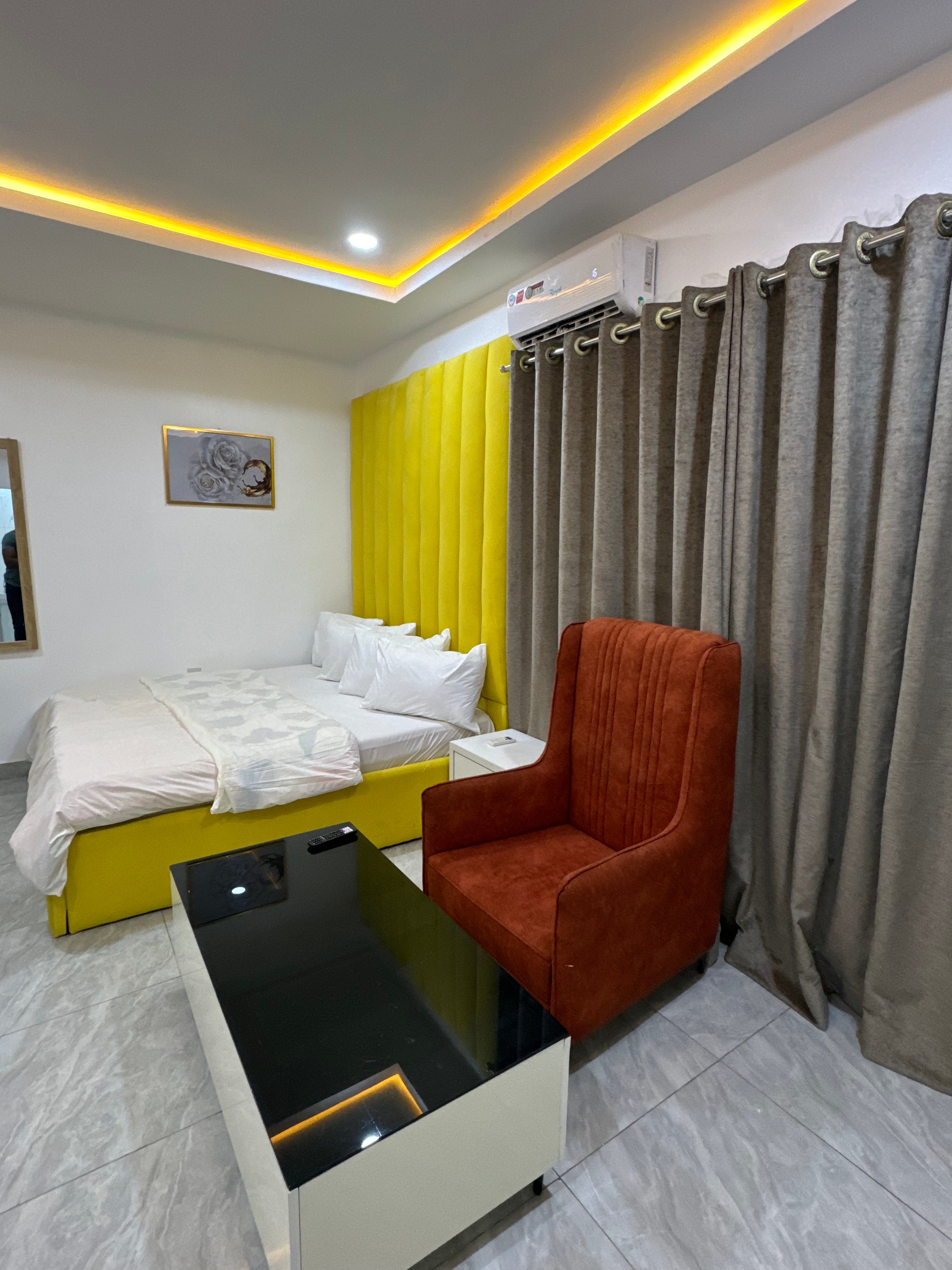 Studio Apartment – 4th Floor, Utako