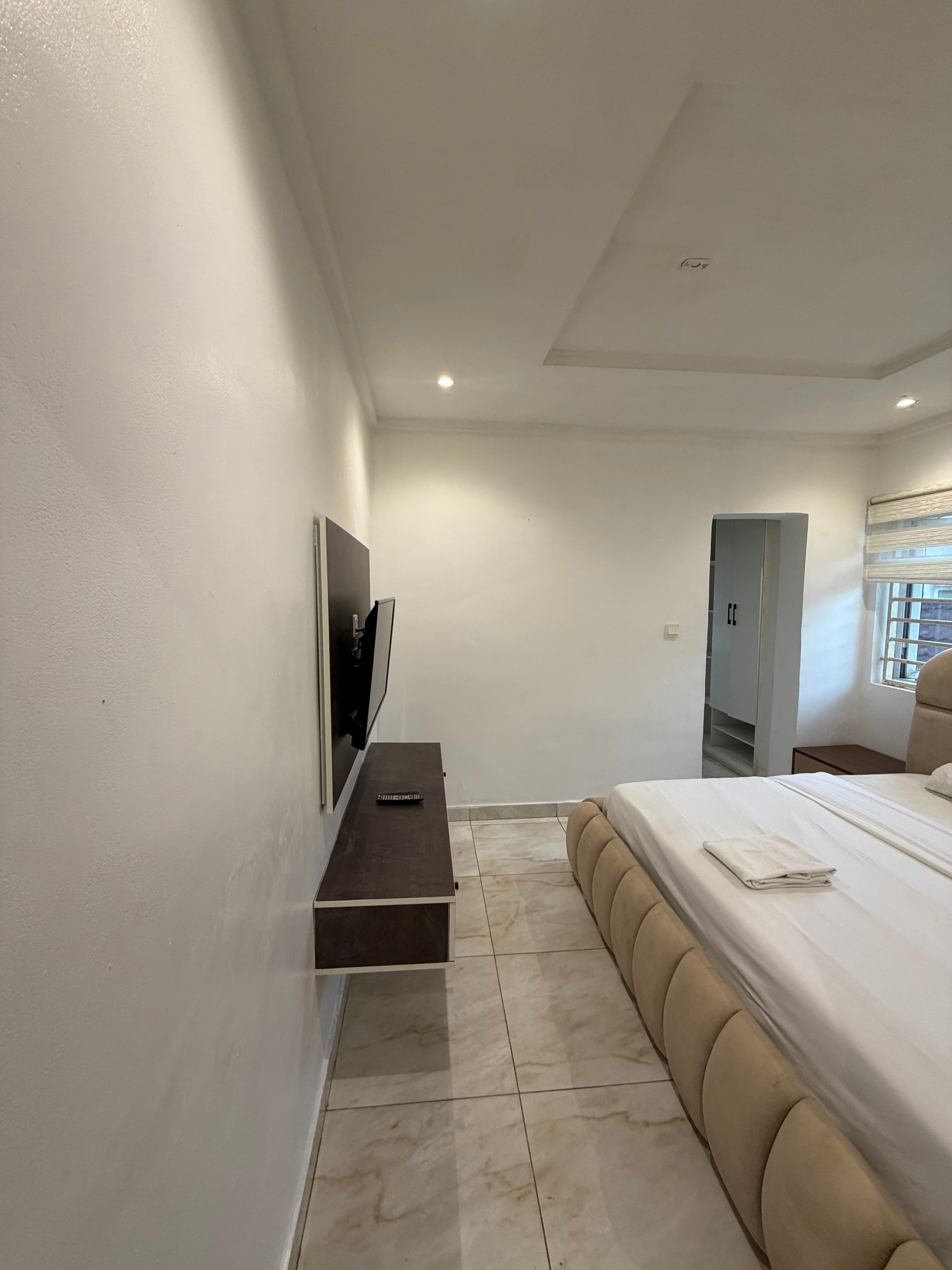 Modern 2-Bedroom Apartment – Wuye, Abuja