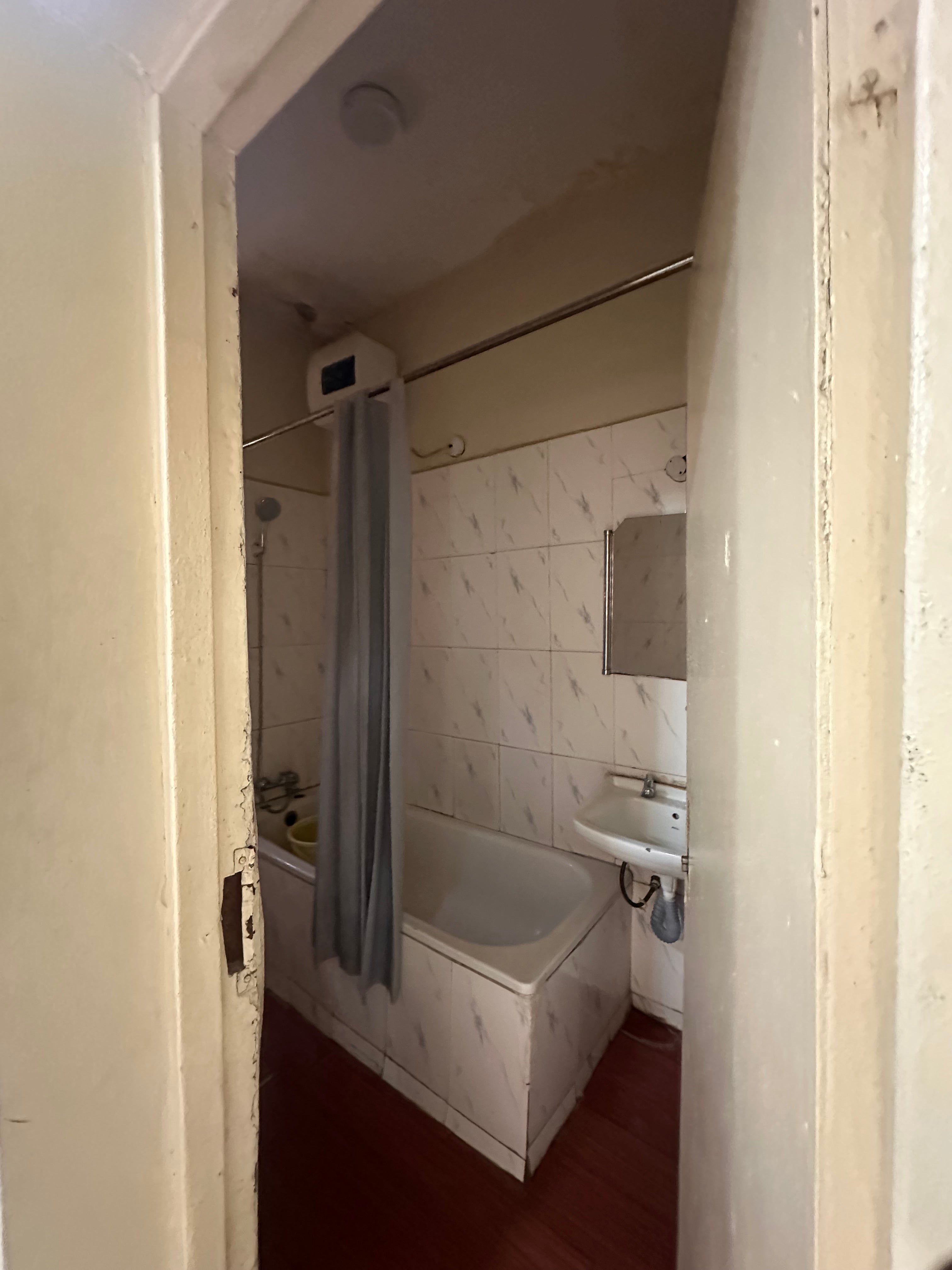 Cute 2 bedroom utako 24 hours electricity WiFi security