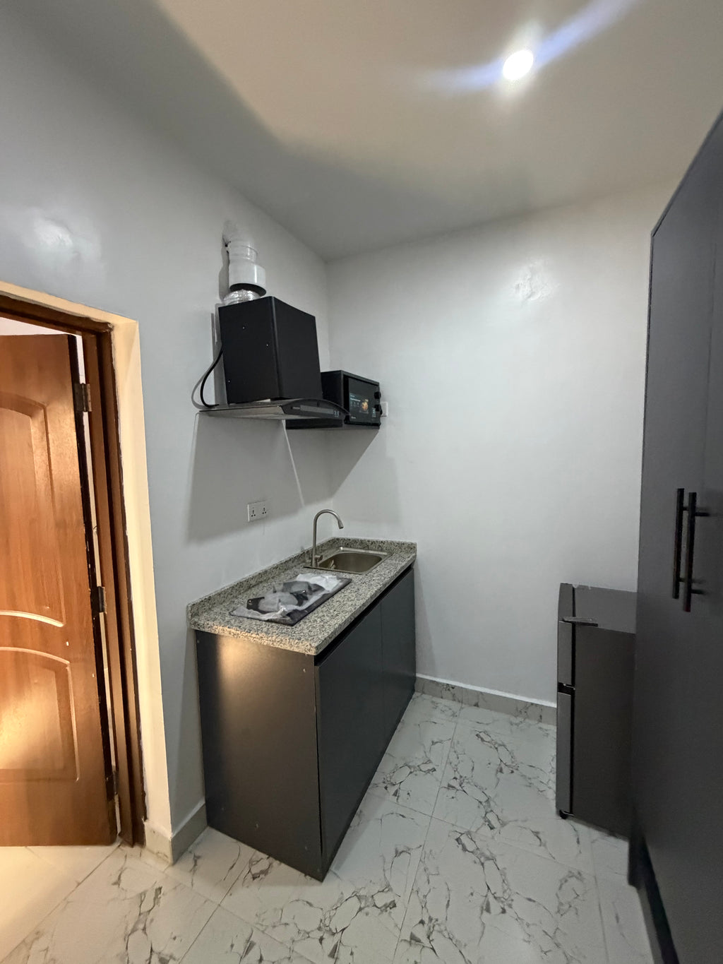 Studio Apartment – Area 3, Garki, Abuja

₦1,200,000 per month