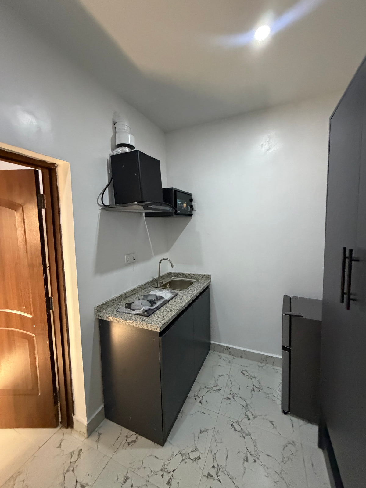 Studio Apartment – Area 3, Garki, Abuja

₦1,200,000 per month