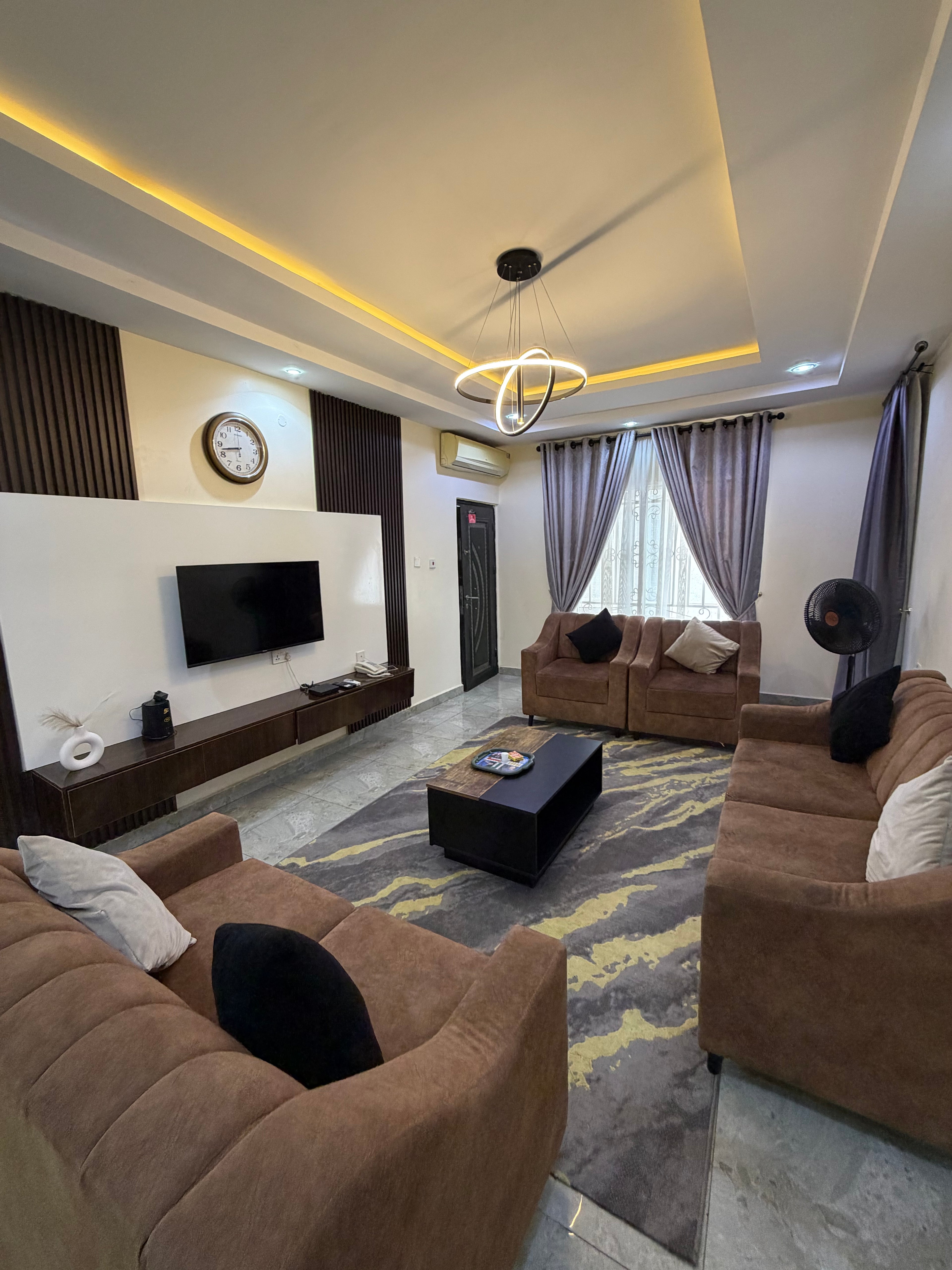 2-Bedroom Apartment – Jahi (By Gilmore)