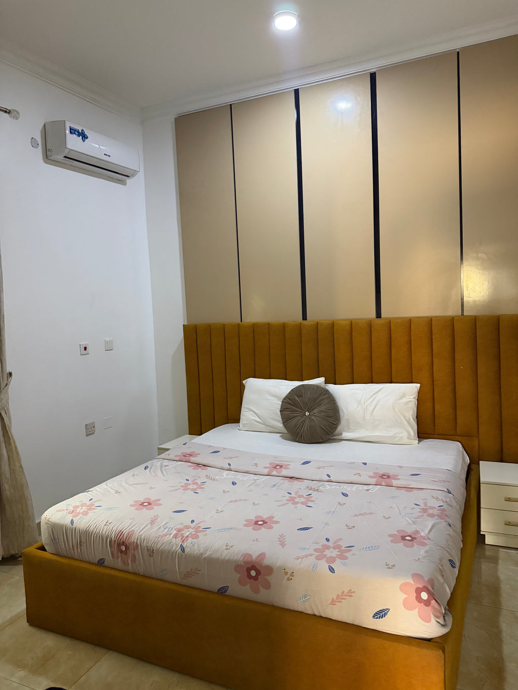 1-Bedroom Apartment – Jahi (By Gilmore)