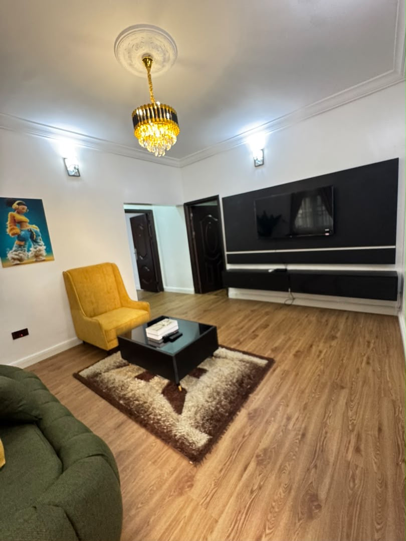 Luxury 1-Bedroom Apartment – Wuse 2, Abuja

₦1,950,000 per month