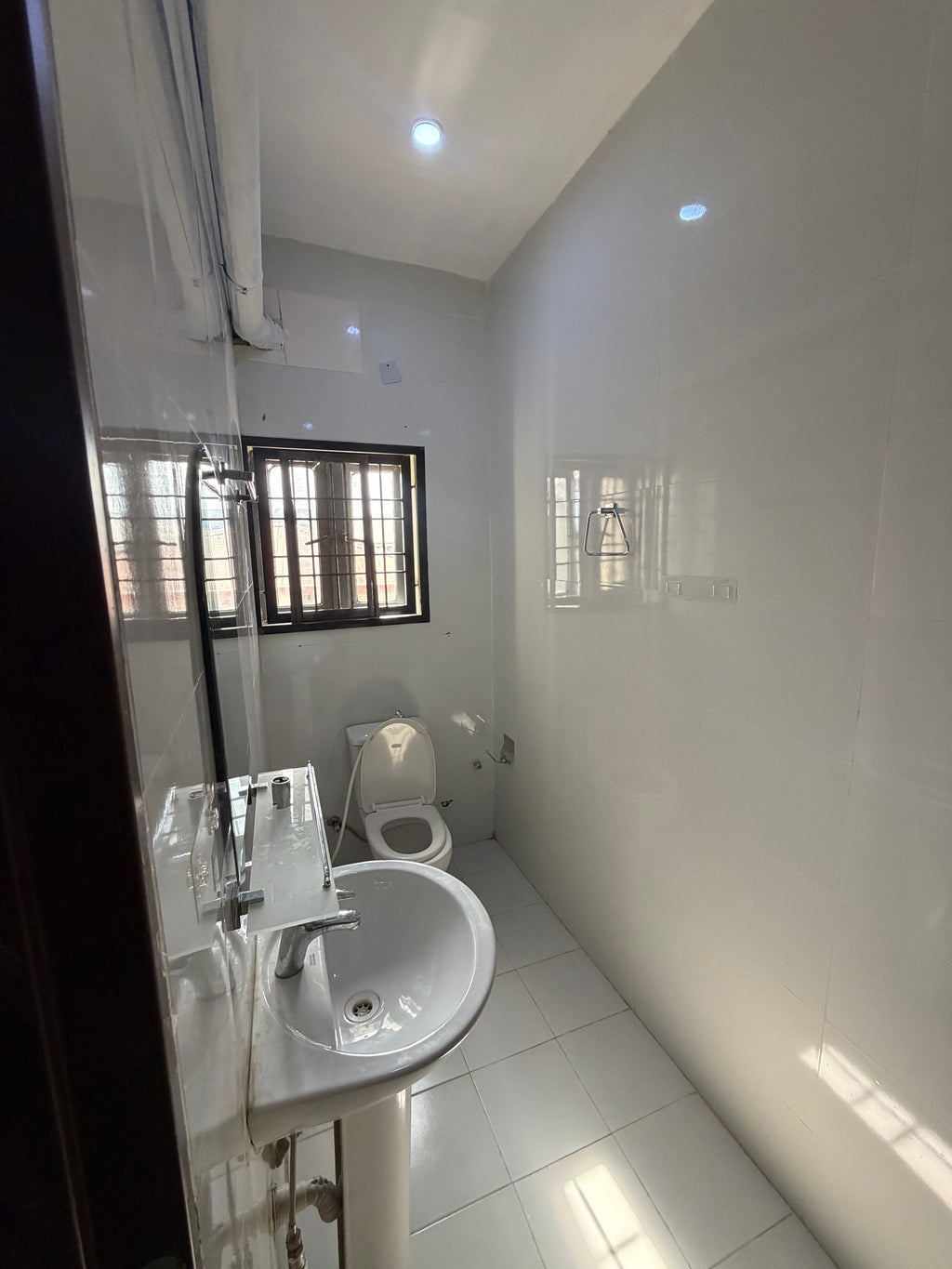 Studio Apartment – Area 3, Garki, Abuja

₦1,200,000 per month