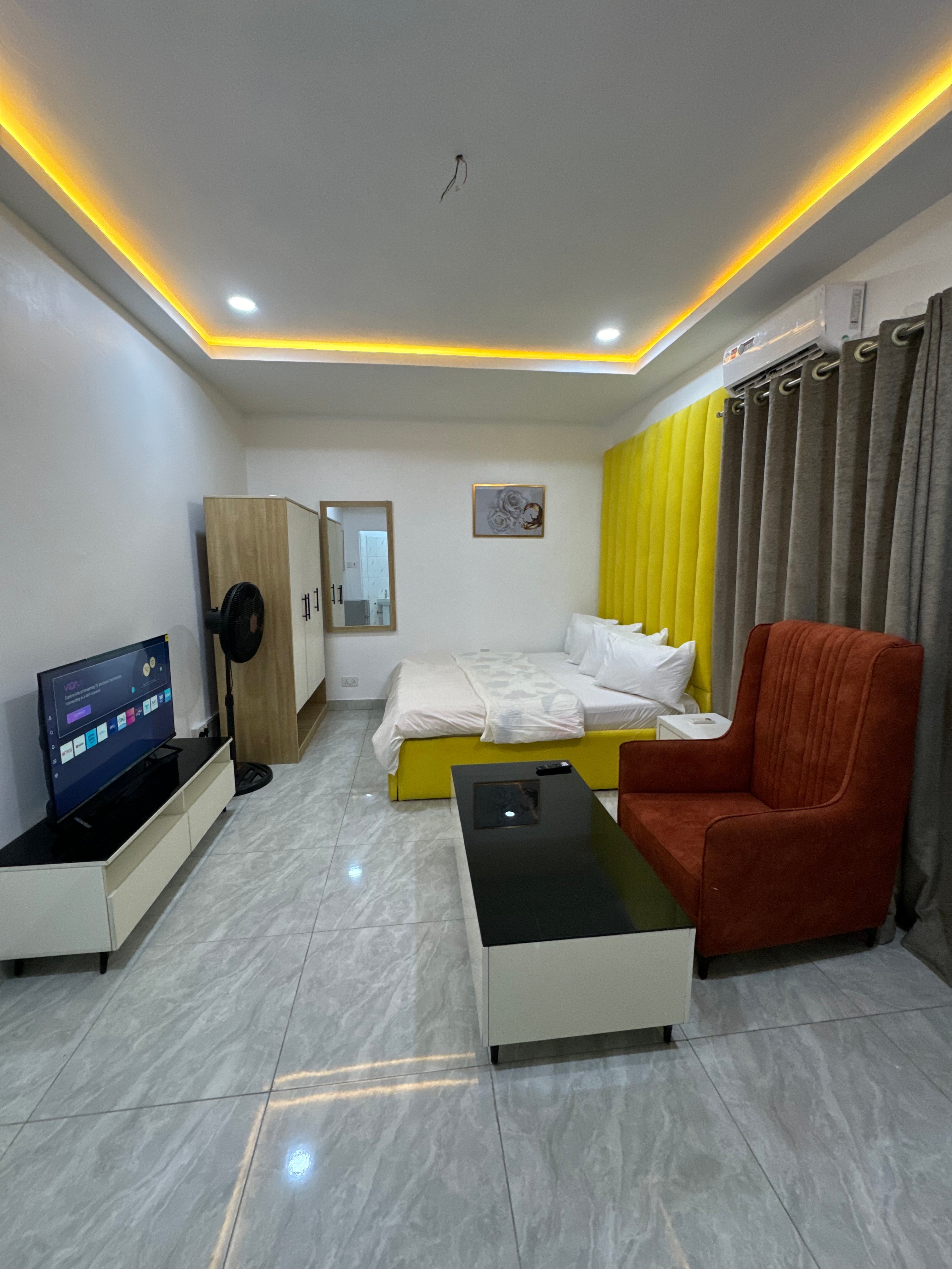 Studio Apartment – 4th Floor, Utako