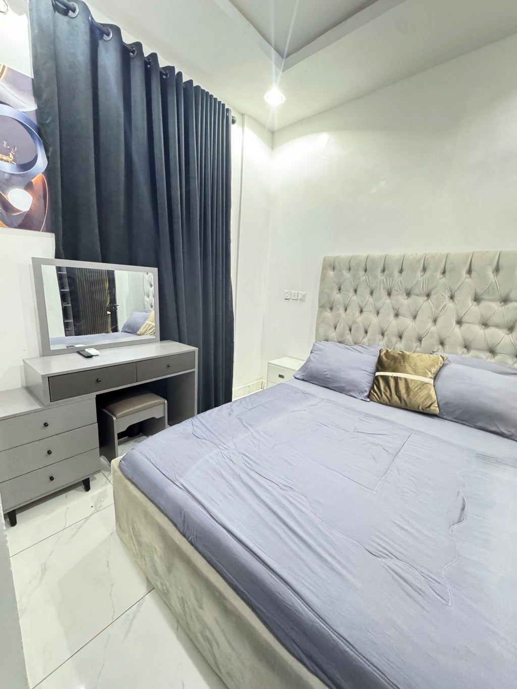 Luxury_2 Bedroom Apartment Mabushi