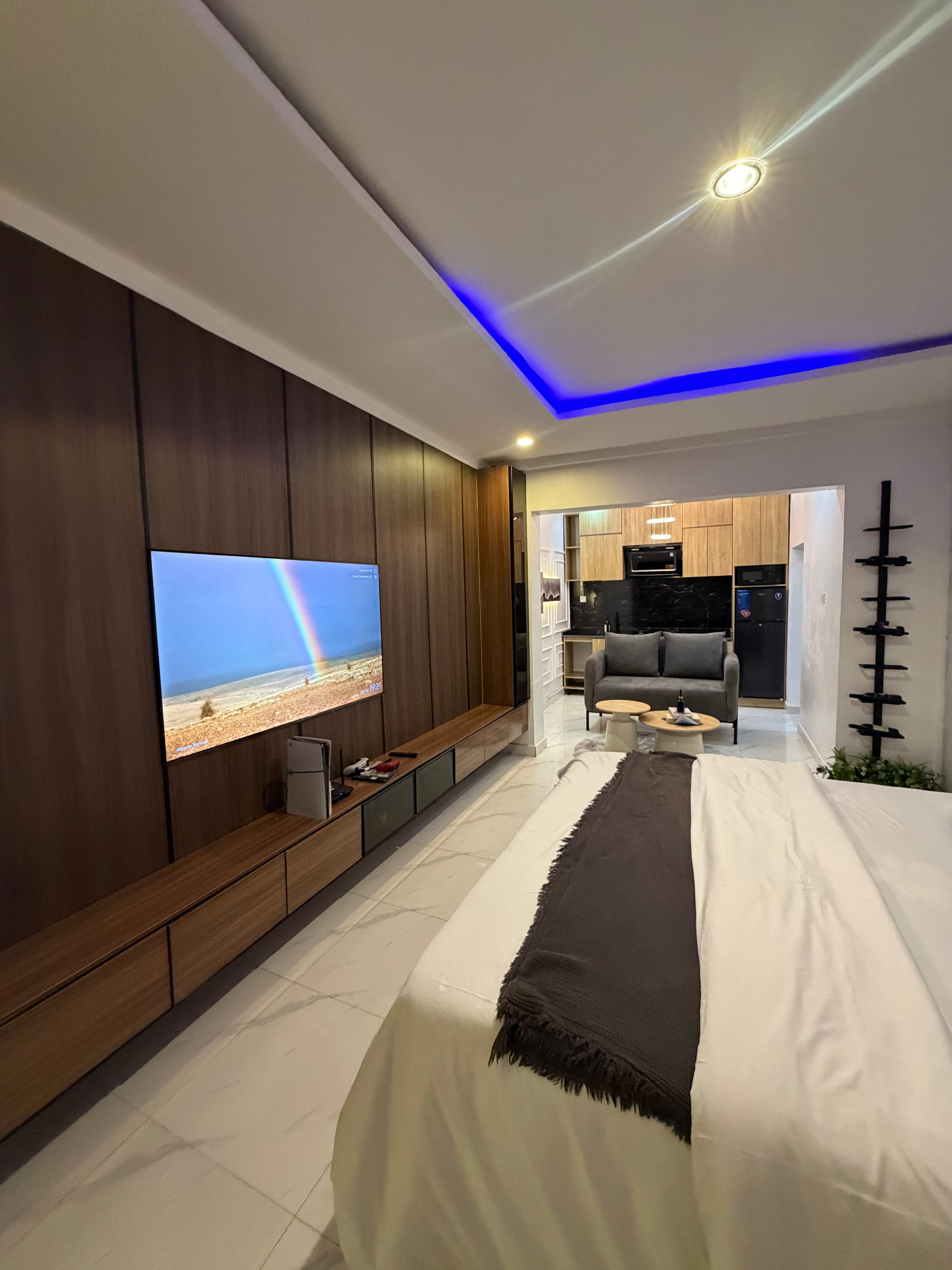 Big Studio Apartment with PS5 – Jahi, Abuja
