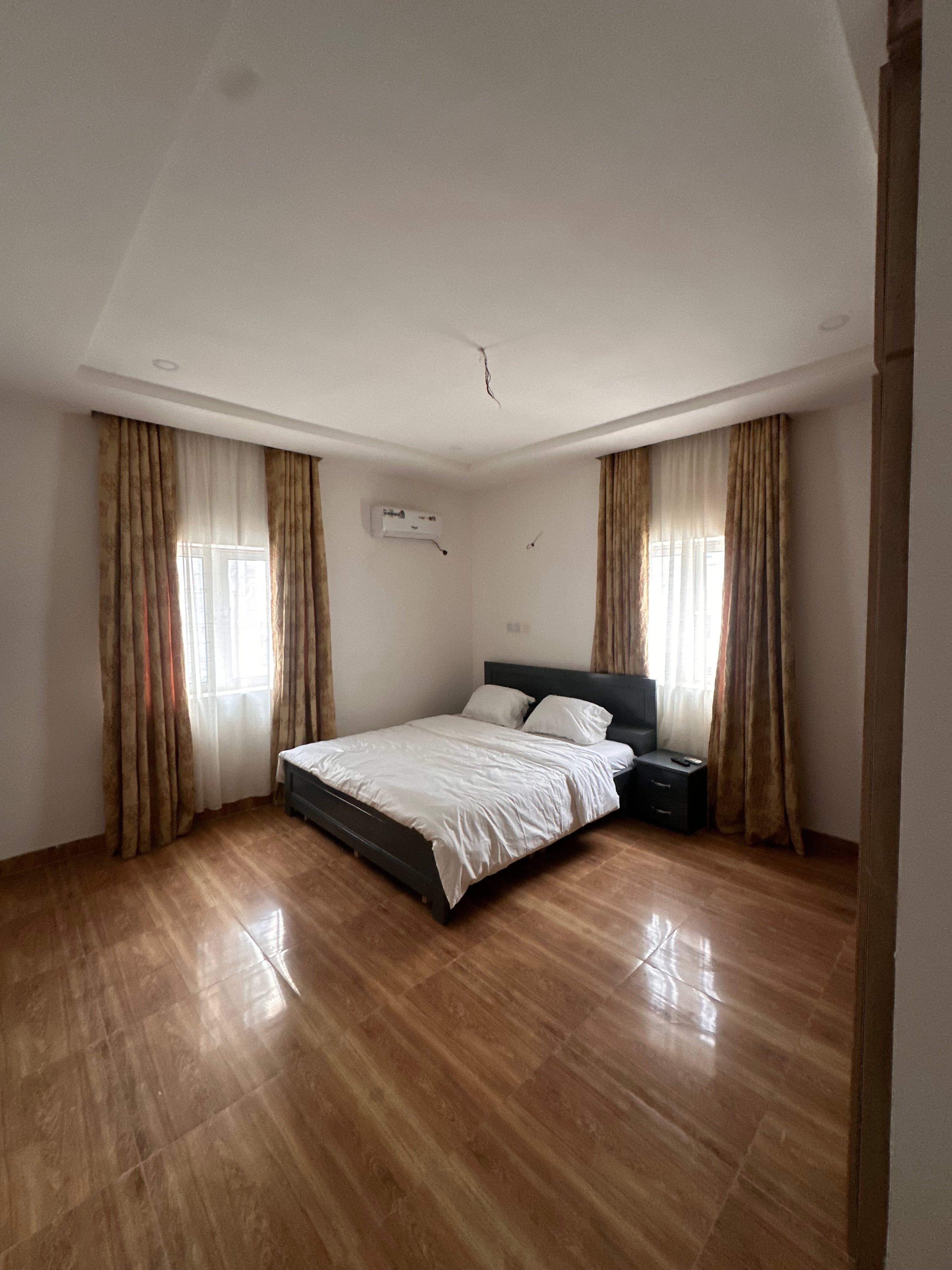 2 bedroom/ Wuye / grandale pearl