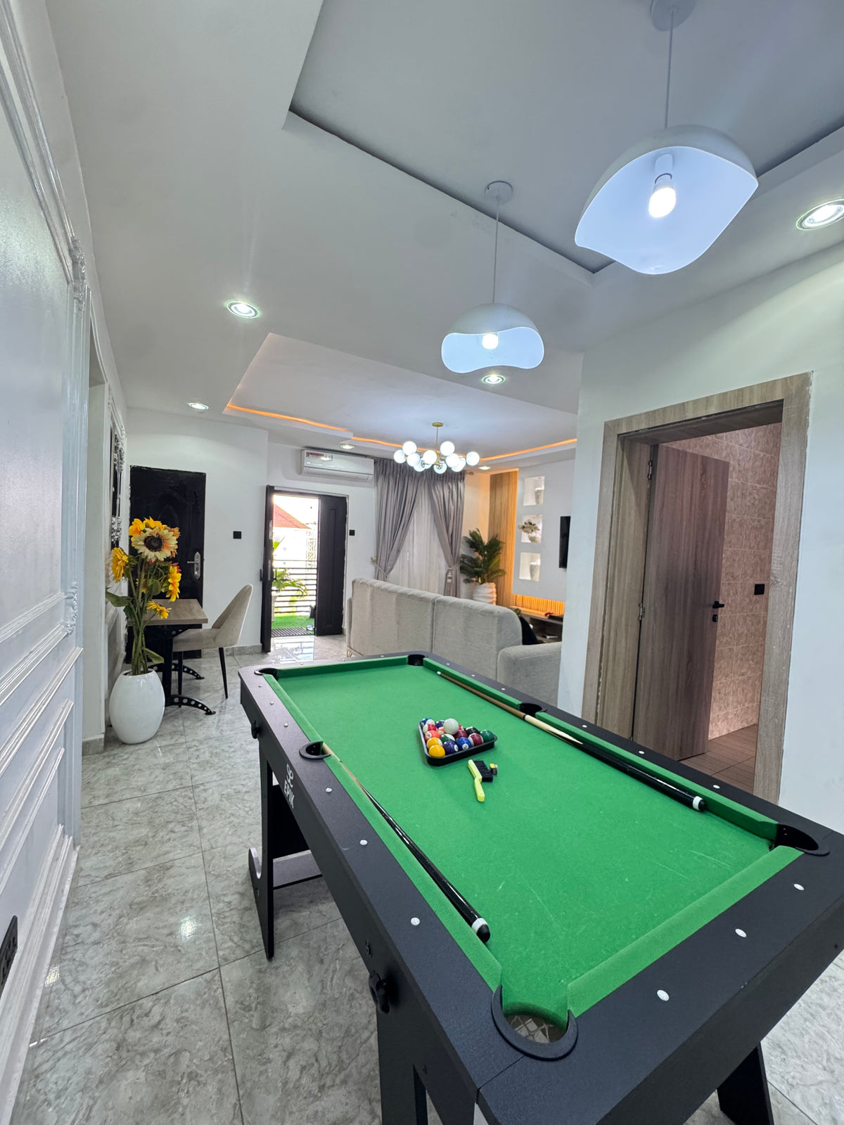 Luxury 2_bedroom Apartment Jahi