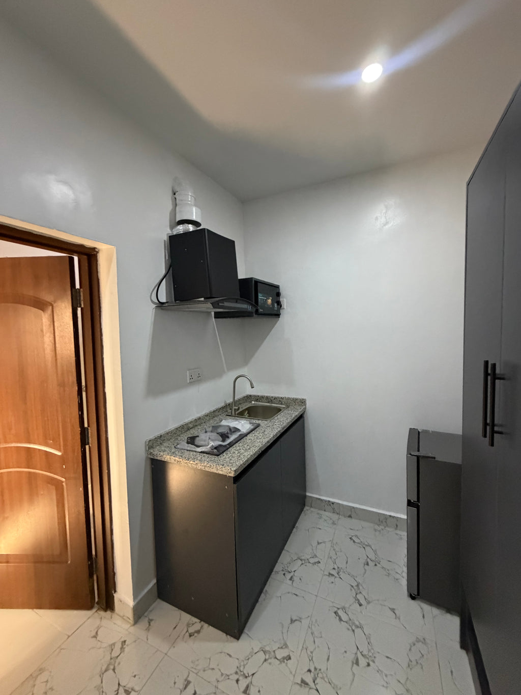 Studio Apartment – Area 3, Garki, Abuja

₦1,200,000 per month
