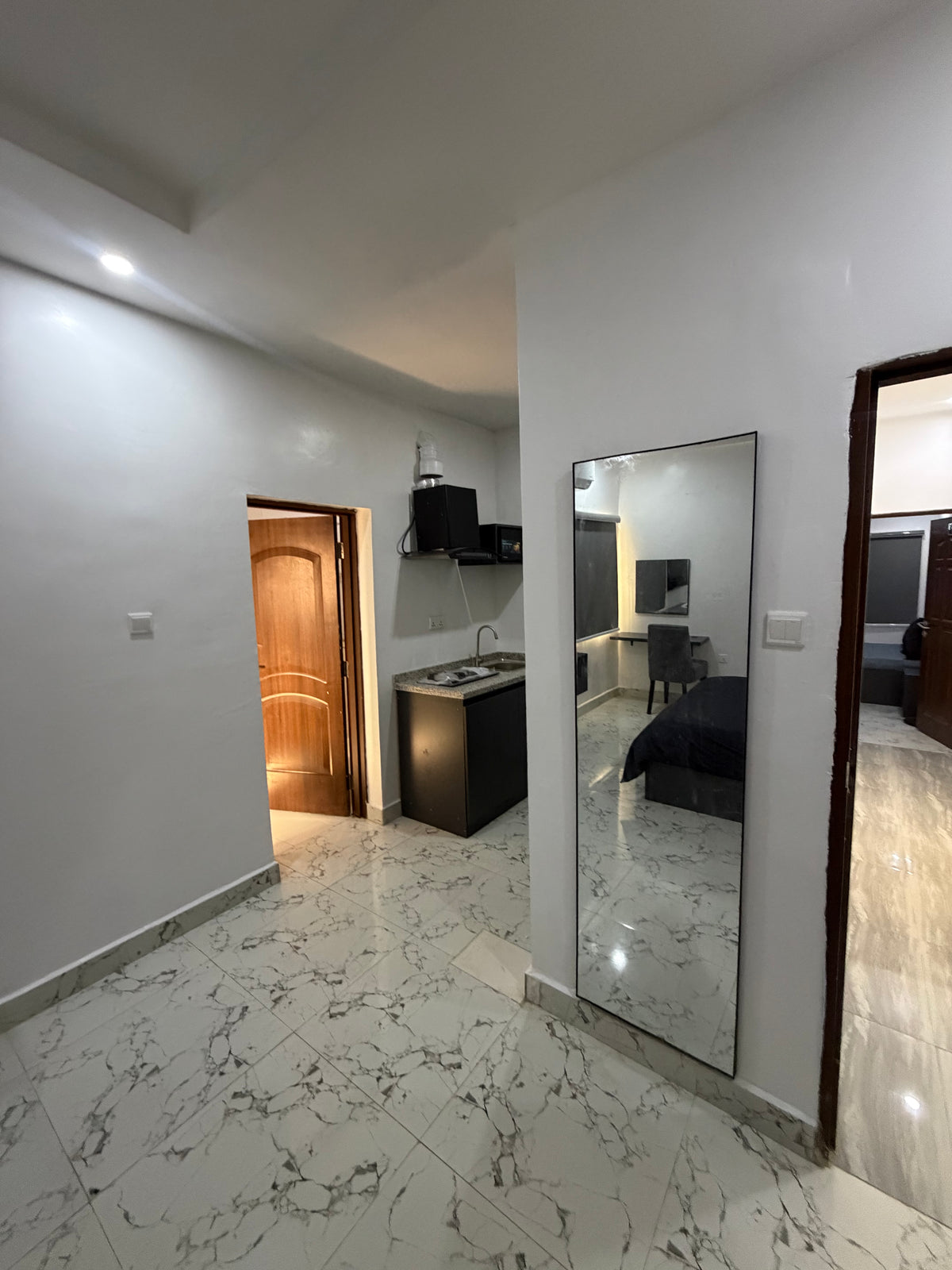 Studio Apartment – Area 3, Garki, Abuja

₦1,200,000 per month