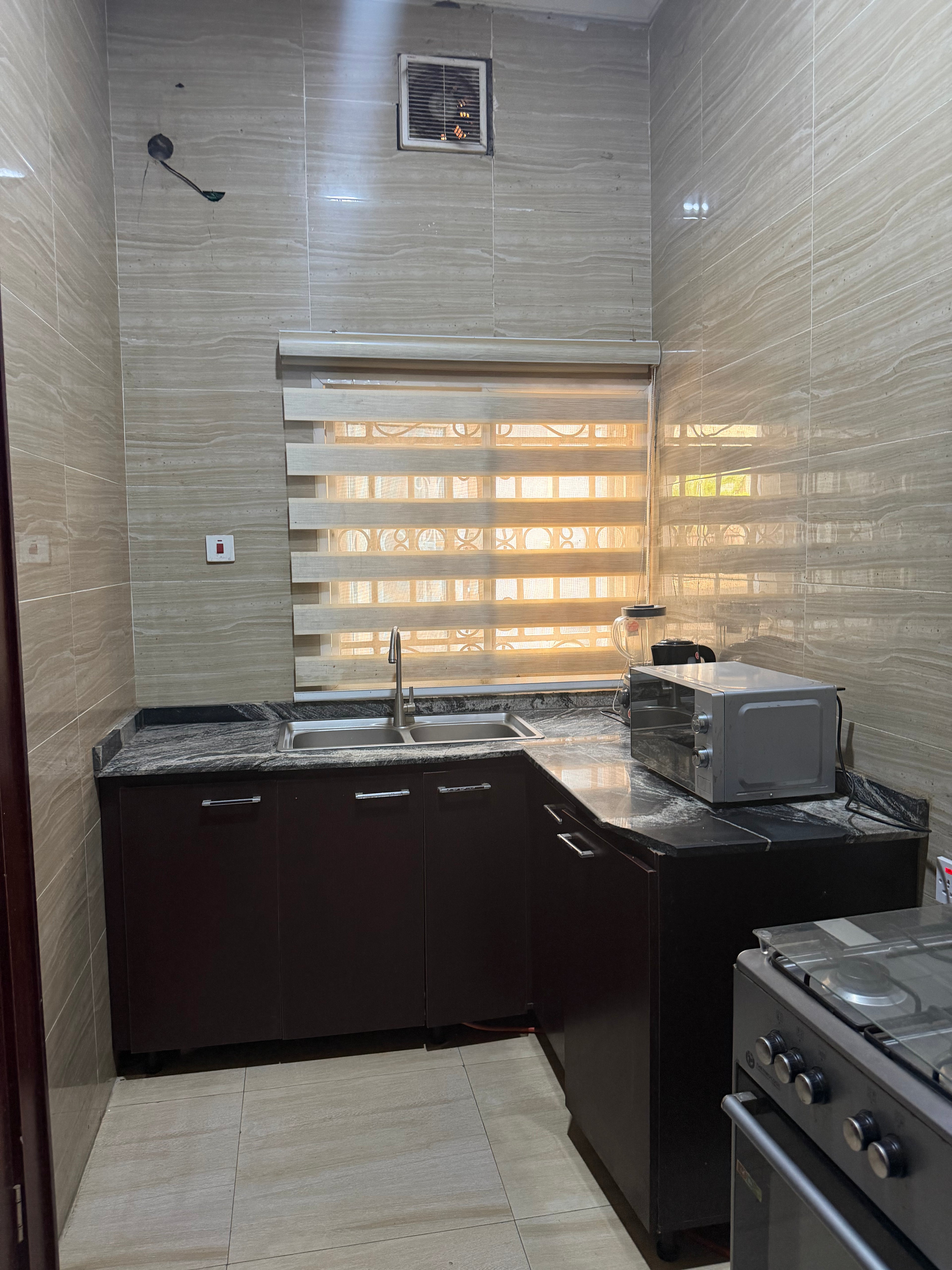 1-Bedroom Apartment – Jahi (By Gilmore)
